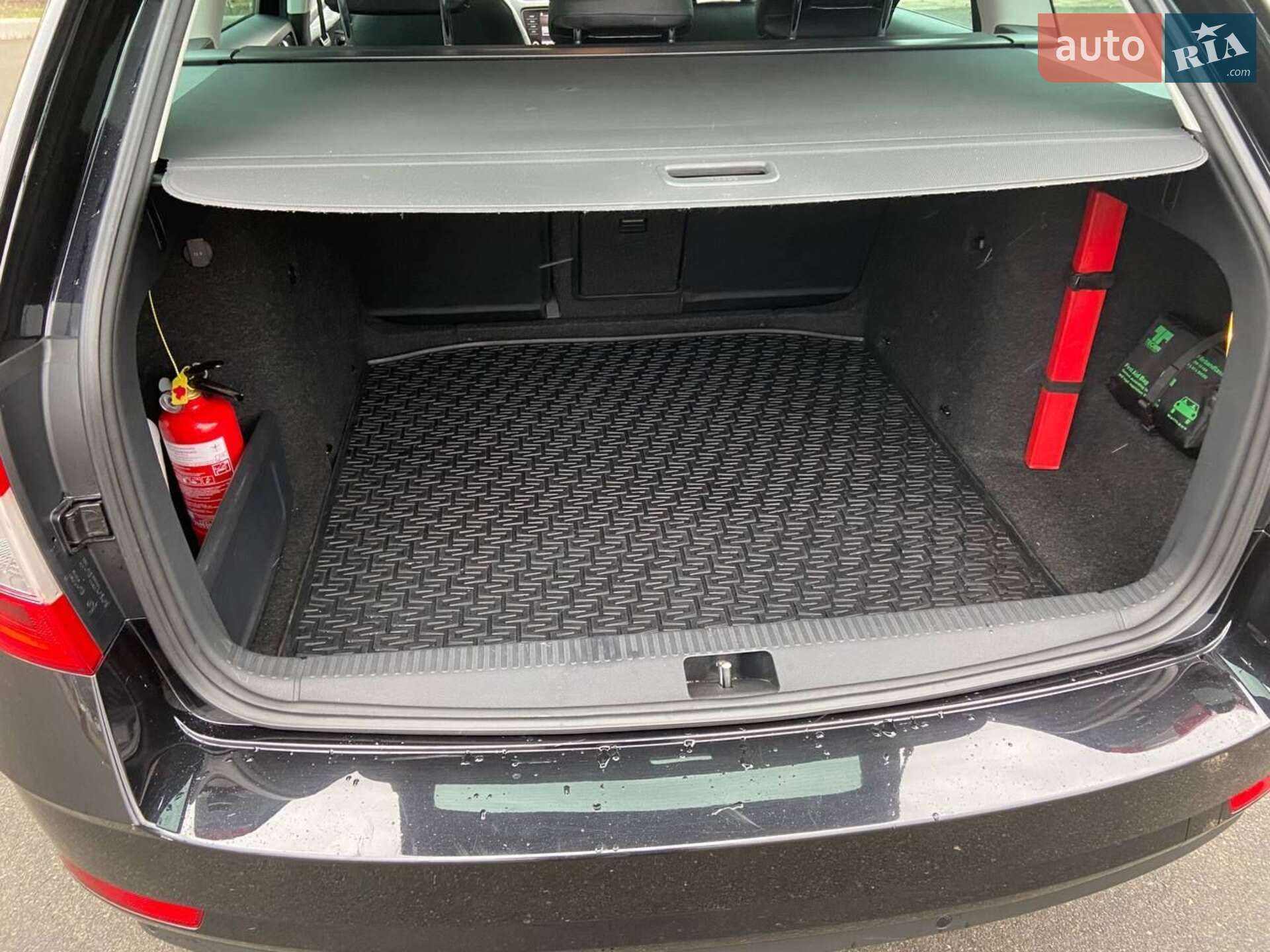 Skoda Octavia 2017 VIN TMBJJ7NEXJ0190454 фото оголошення 18 з 21