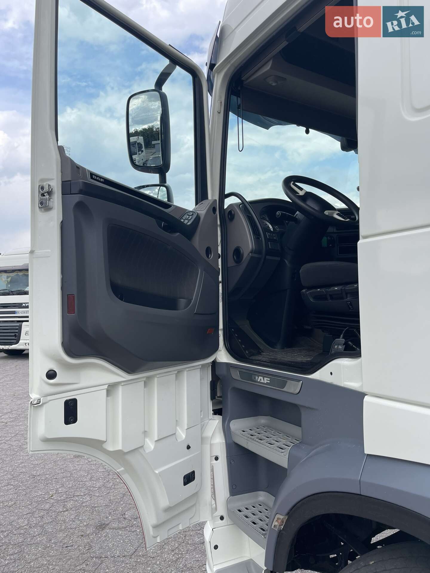 DAF XF 106 2017 VIN XLRTEH4300G174559 фото оголошення 29 з 34