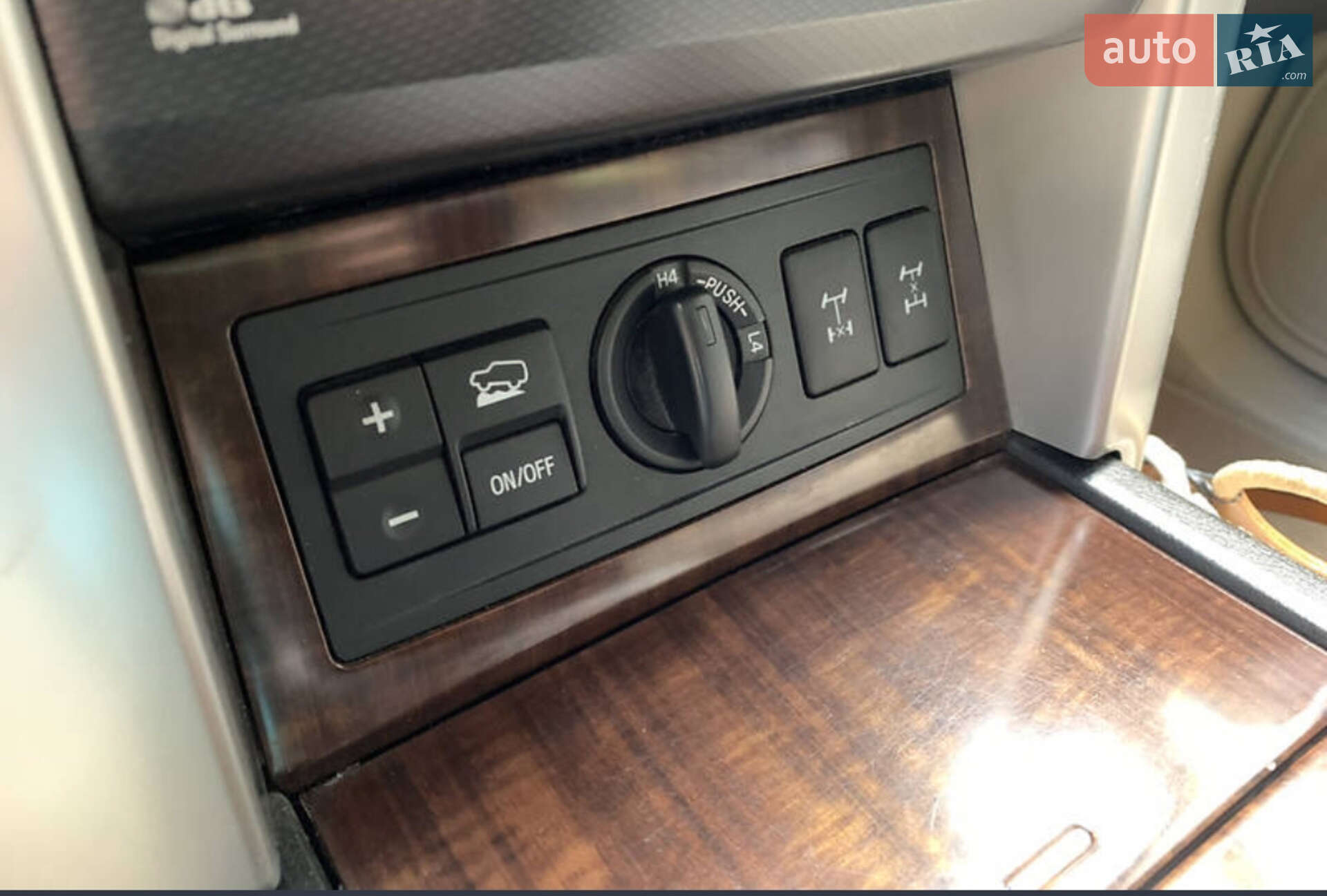Toyota Land Cruiser Prado 2010 VIN JTEBU3FJ80K011021 фото оголошення 6 з 14