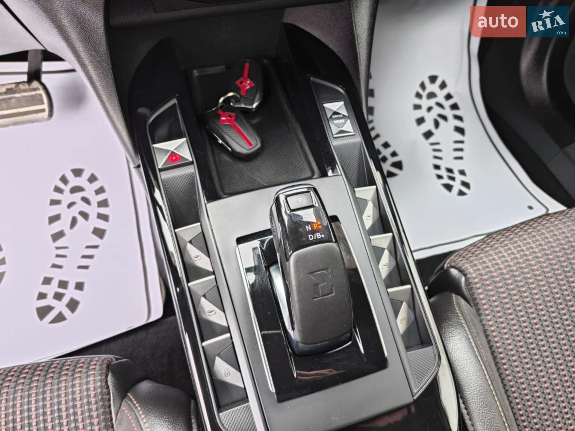 DS 3 Crossback 2020 VIN VR1UJZKXZLW028479 фото оголошення 17 з 22