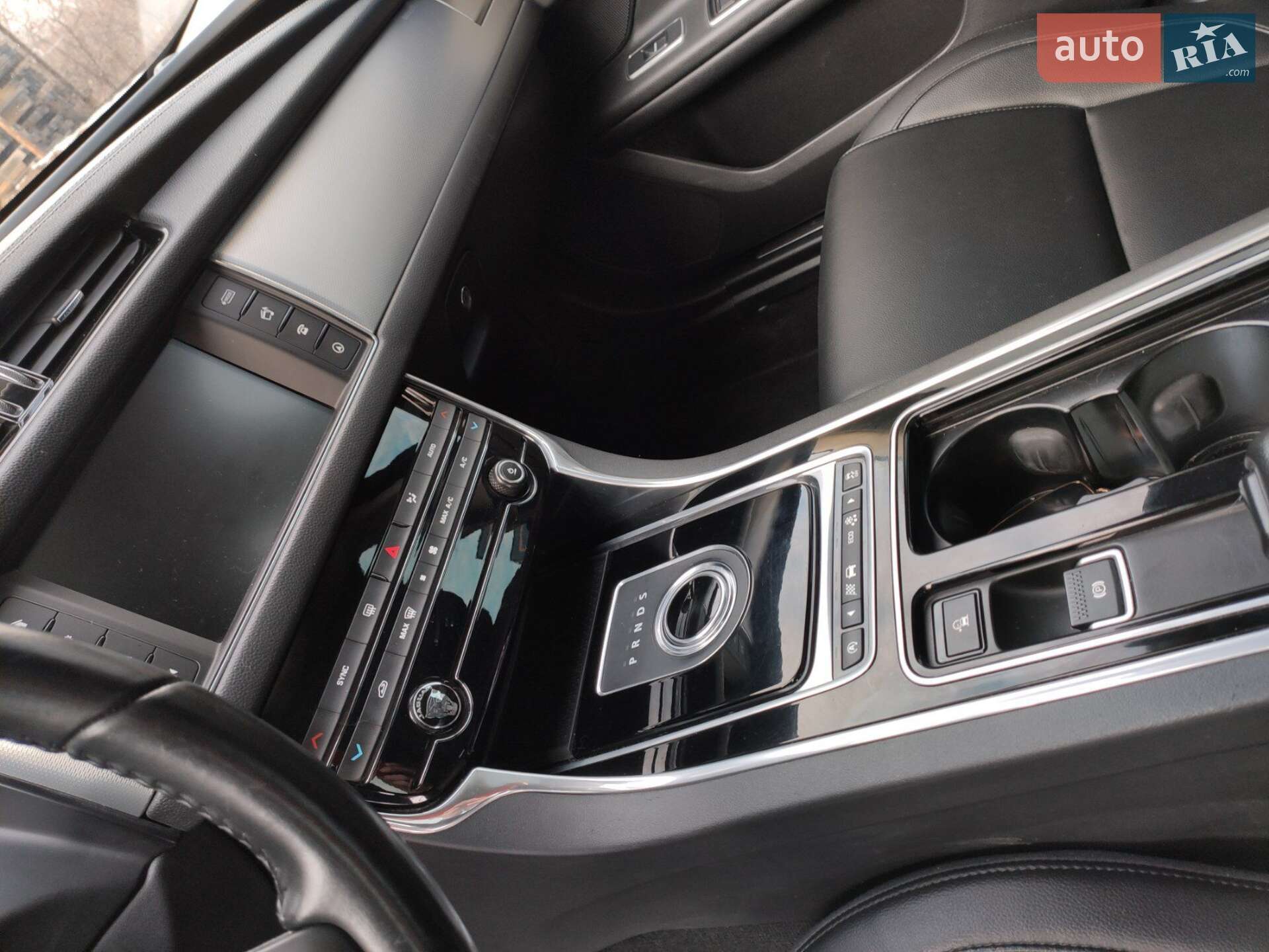 Jaguar XF 2015 VIN SAJBD4BV5GCY09744 фото оголошення 51 з 72