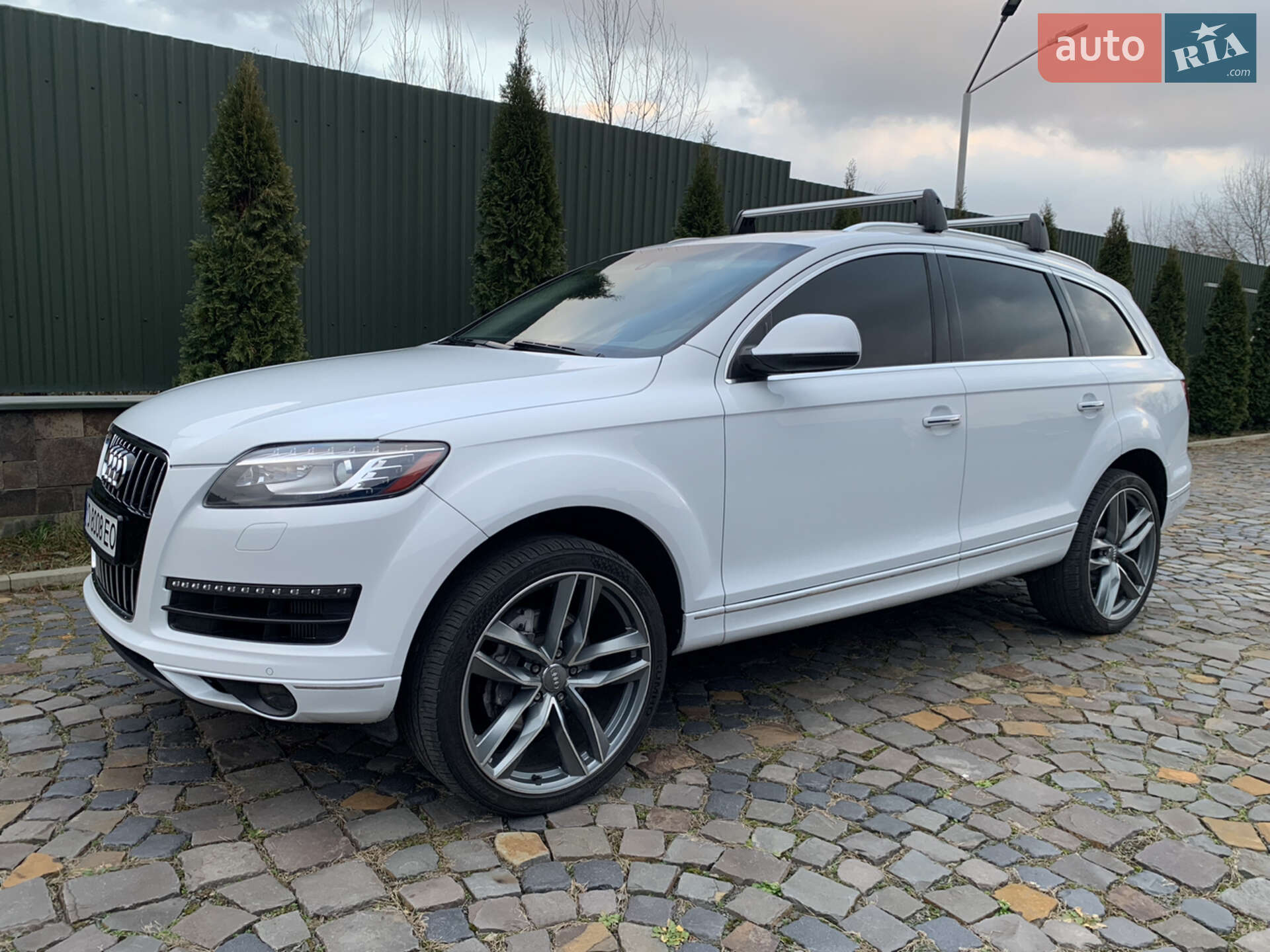Audi Q7 2013 VIN WA1LMAFE8DD016692 фото оголошення 4 з 114