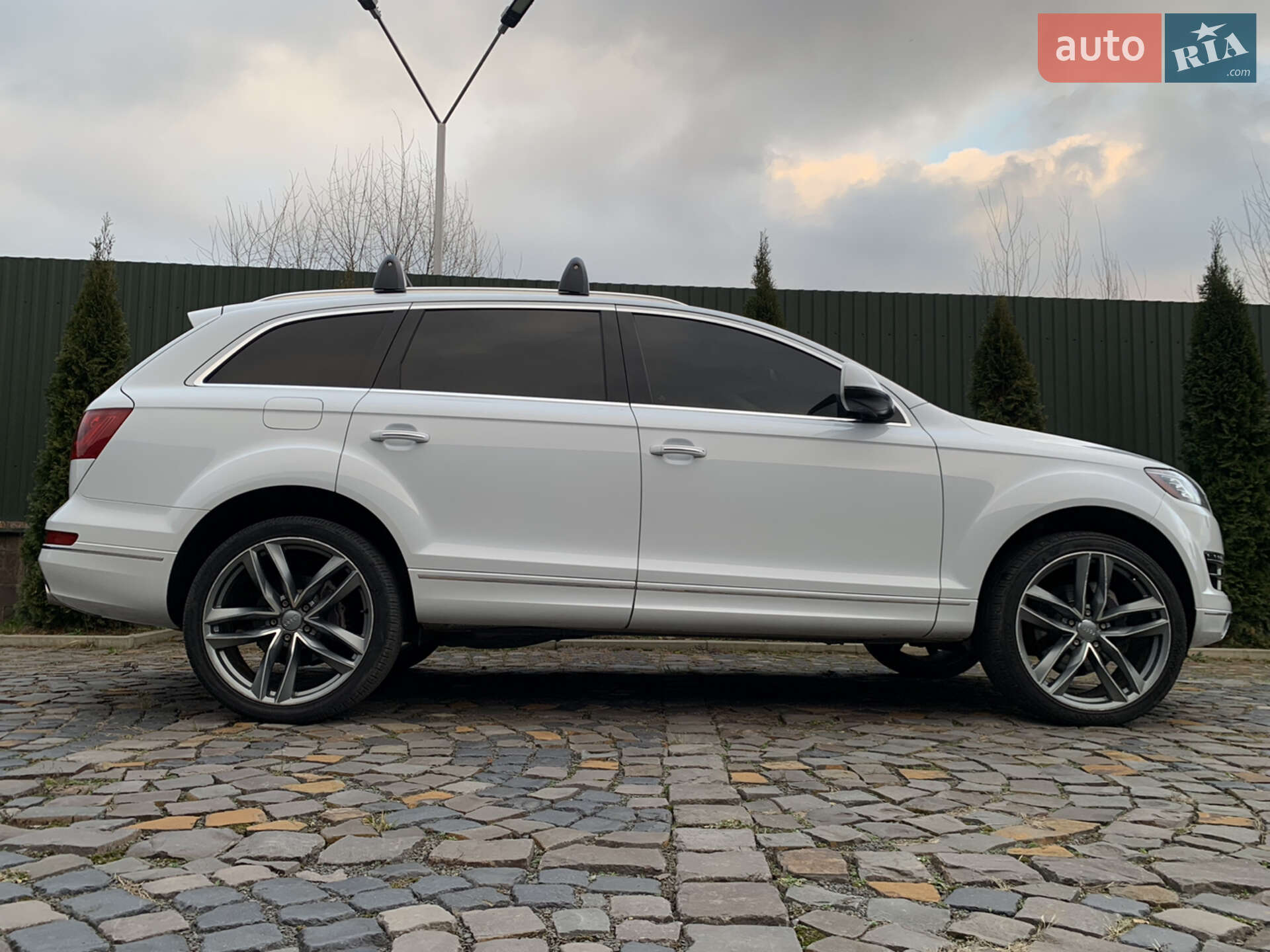 Audi Q7 2013 VIN WA1LMAFE8DD016692 фото оголошення 20 з 114