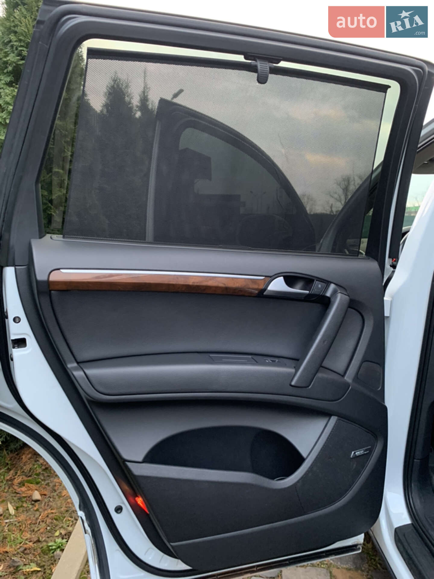 Audi Q7 2013 VIN WA1LMAFE8DD016692 фото оголошення 45 з 114