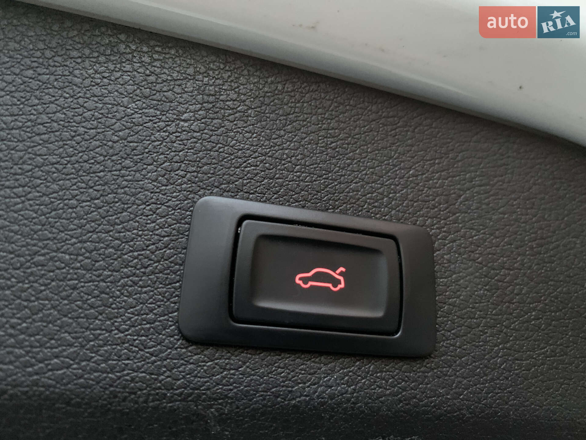 Audi Q7 2013 VIN WA1LMAFE8DD016692 фото оголошення 70 з 114