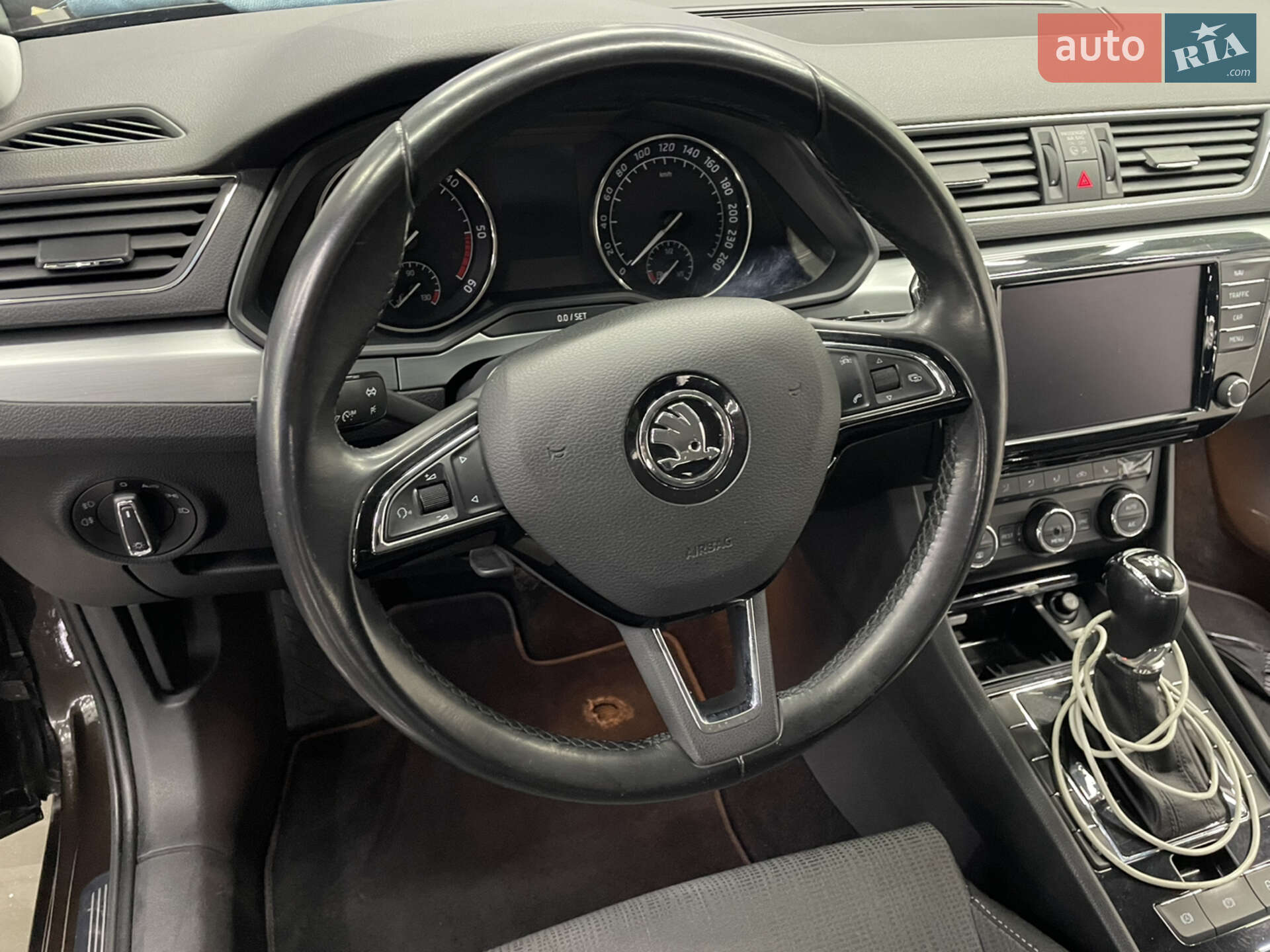 Skoda Superb 2017 VIN TMBJH7NPXH7534959 фото оголошення 19 з 31