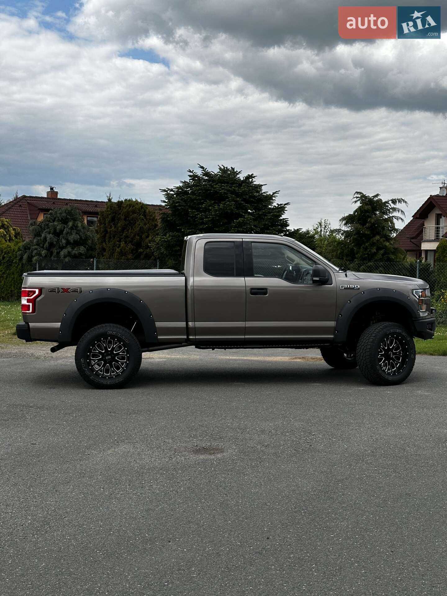 Ford F-150 2018 VIN 1FTFX1EG3JFB89615 фото оголошення 3 з 15