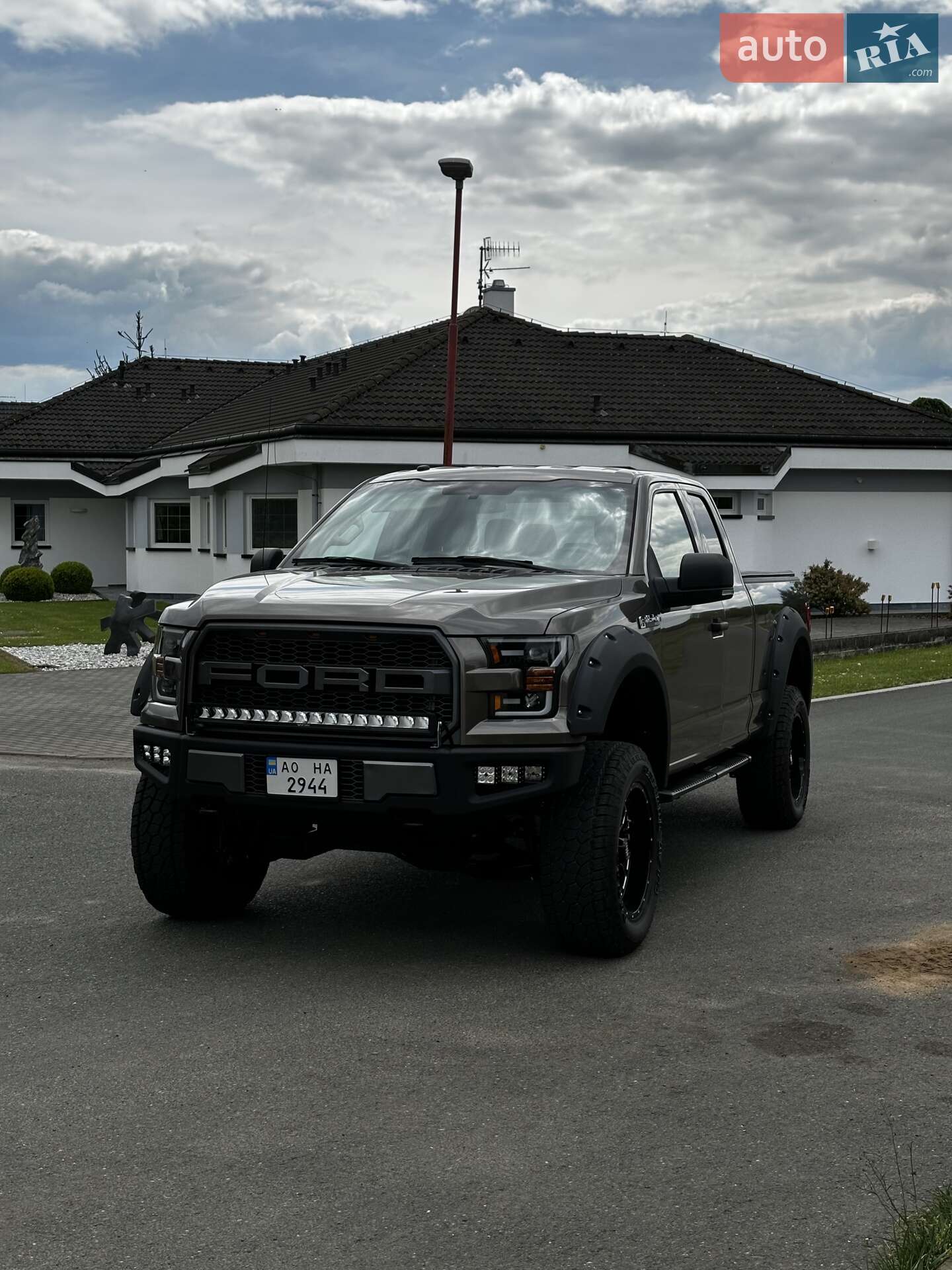 Ford F-150 2018 VIN 1FTFX1EG3JFB89615 фото оголошення 9 з 15