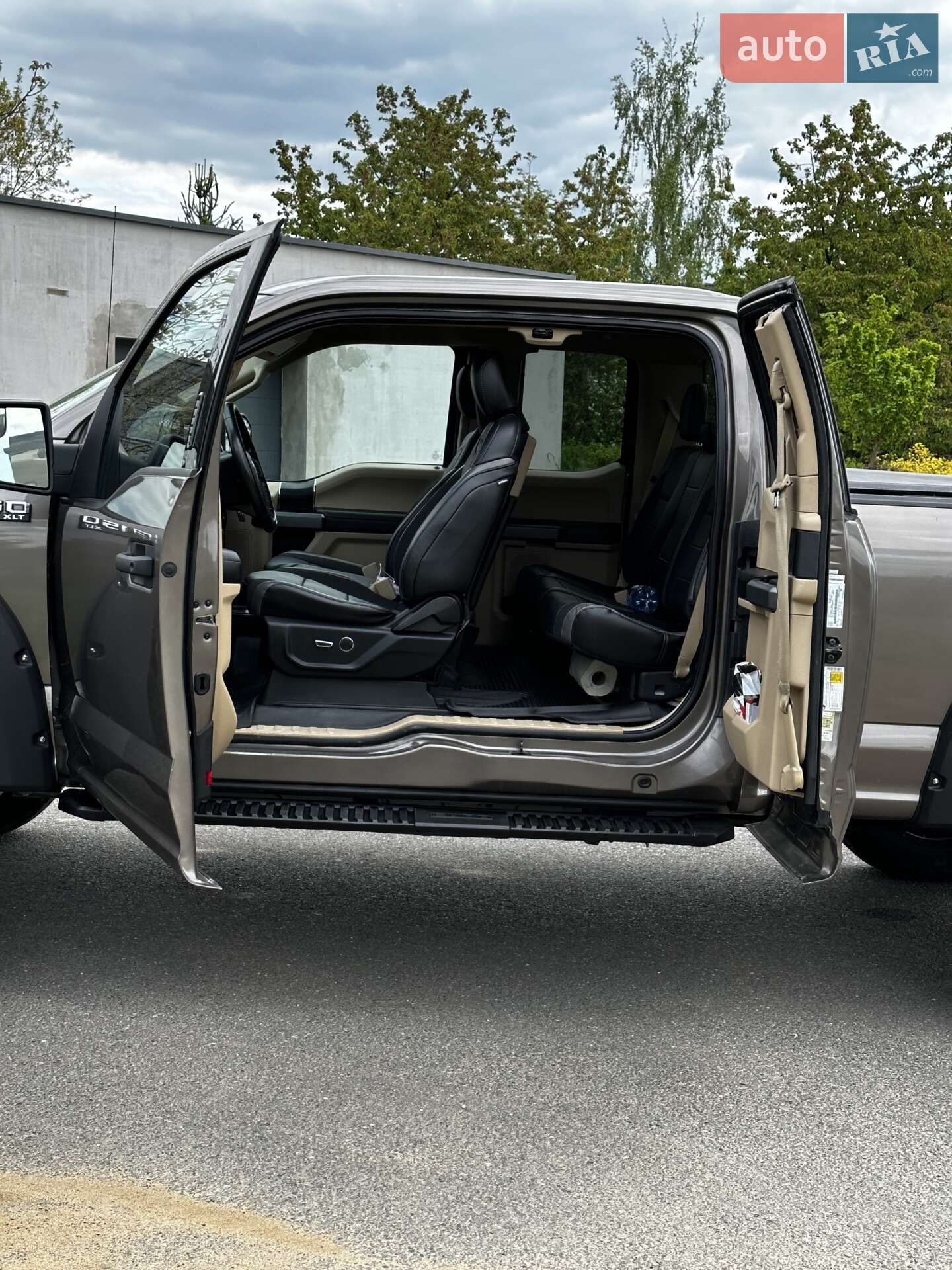 Ford F-150 2018 VIN 1FTFX1EG3JFB89615 фото оголошення 10 з 15