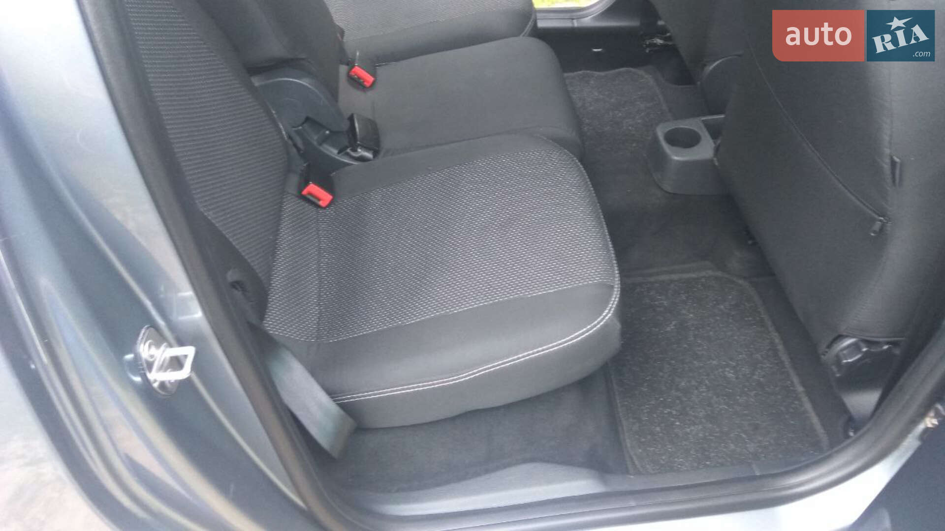 Skoda Roomster 2011 VIN TMB1JC5J8B7013867 фото оголошення 8 з 11