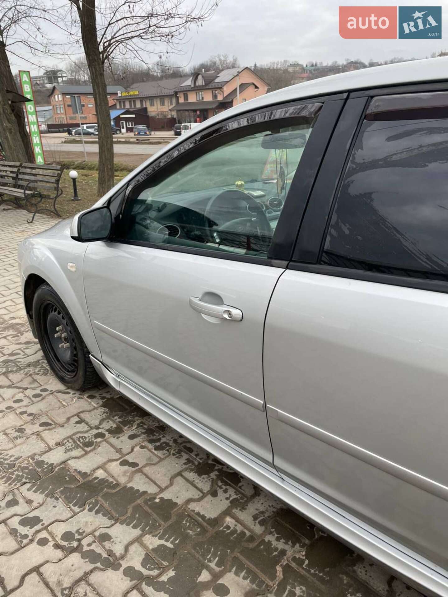 Ford Focus 2006 VIN WF0WXXGCDW6B12504 фото оголошення 5 з 25