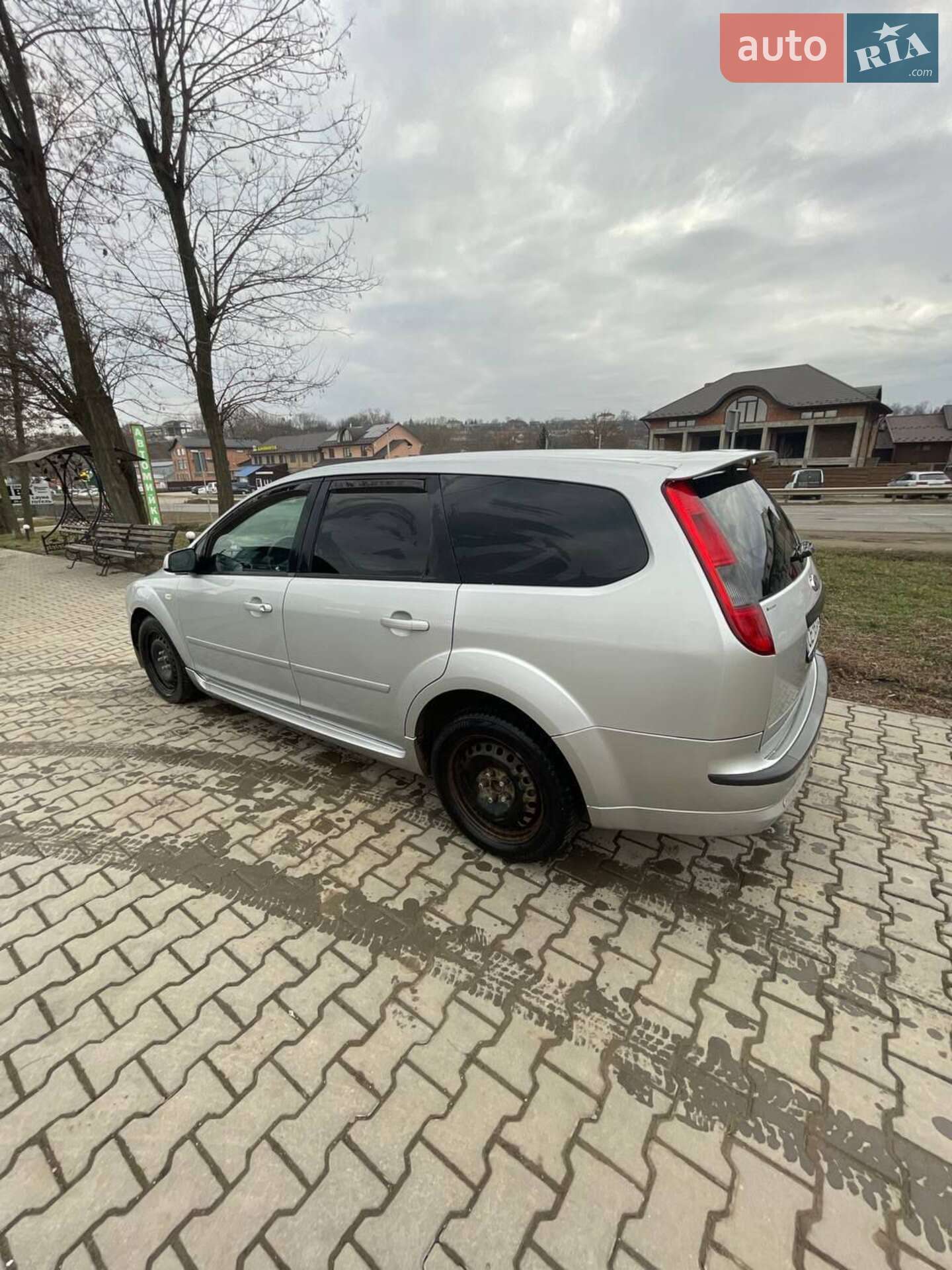 Ford Focus 2006 VIN WF0WXXGCDW6B12504 фото оголошення 4 з 25
