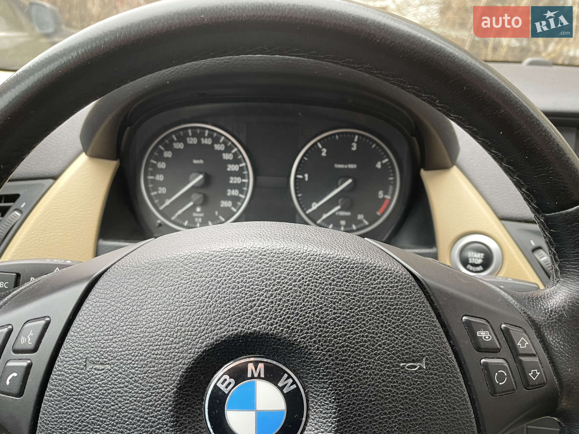 BMW X1 2010 VIN WBAVP110X0VN41045 фото оголошення 4 з 10