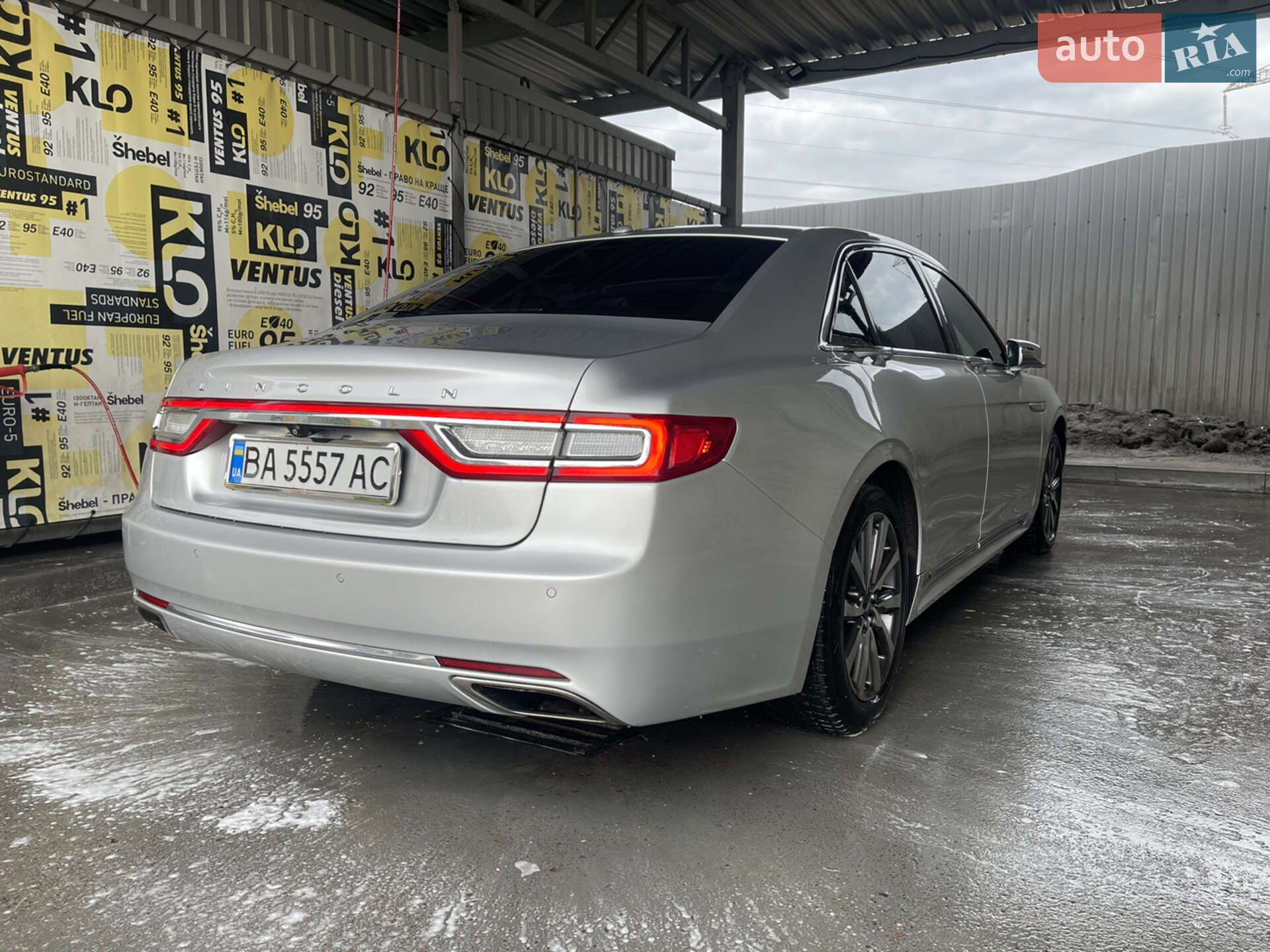 Lincoln Continental 2017 VIN 1LN6L9PK5H5617353 фото оголошення 15 з 26
