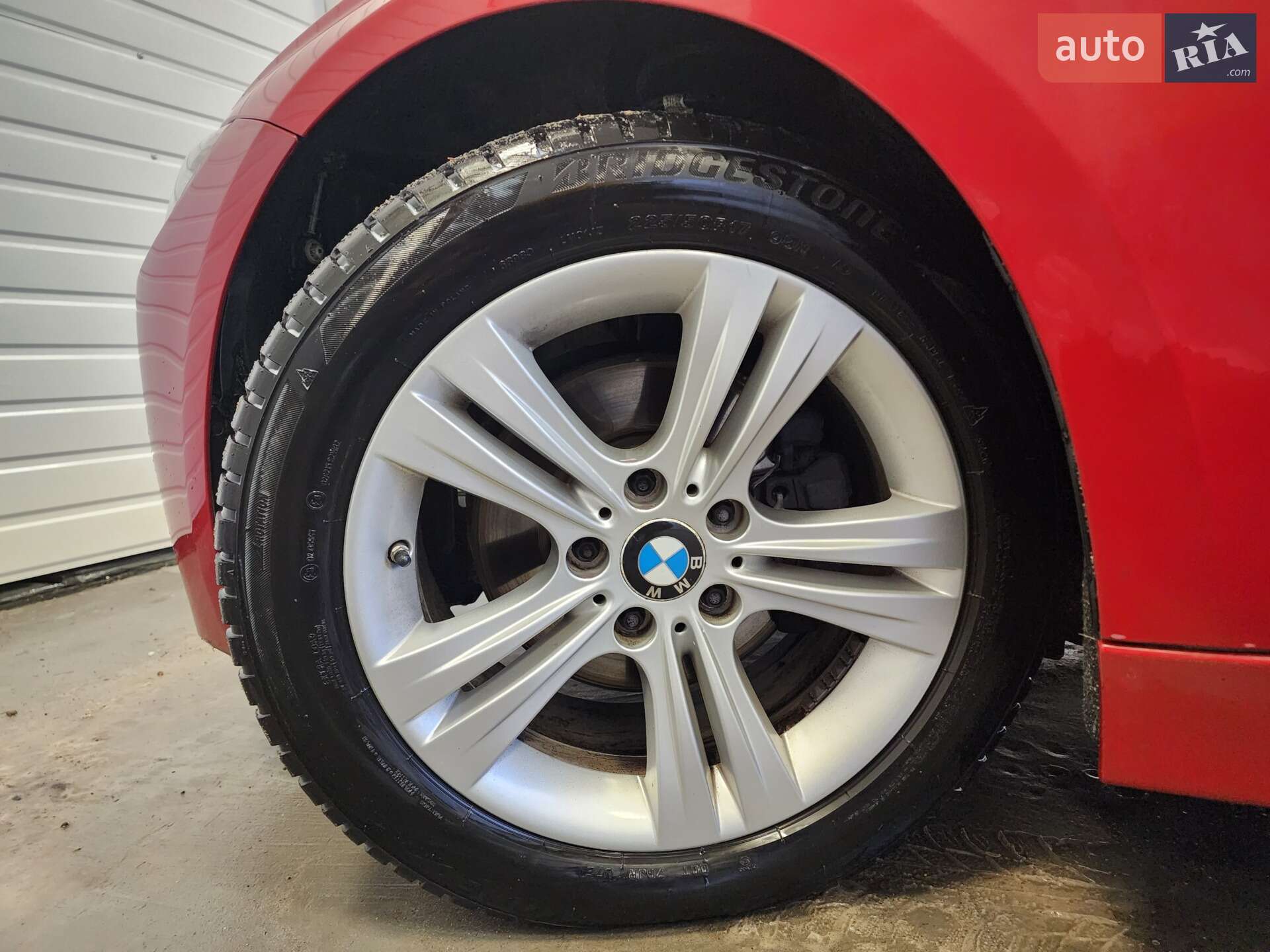 BMW 3 Series 2016 VIN WBA8E9G58GNU30234 фото оголошення 3 з 17