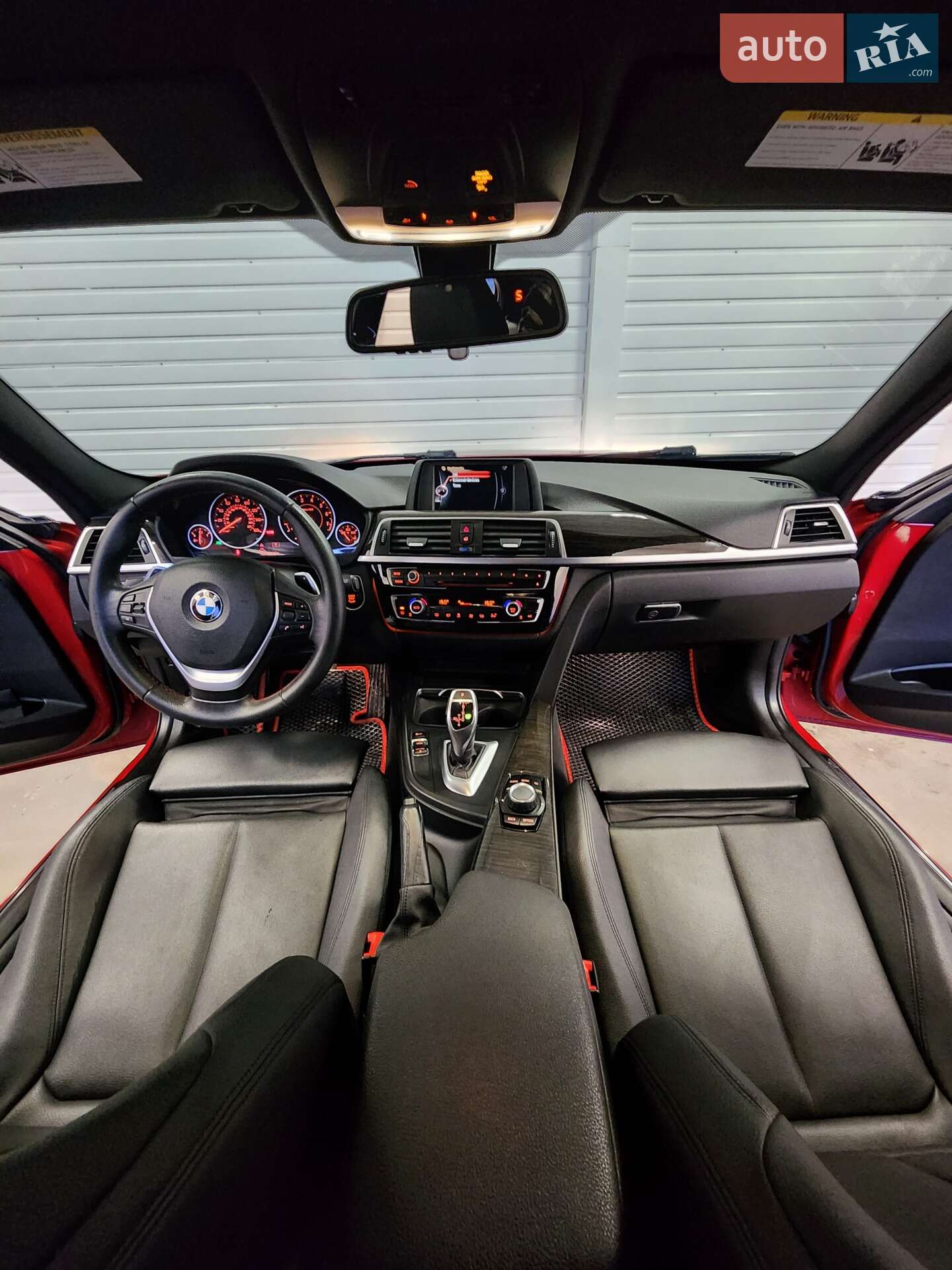 BMW 3 Series 2016 VIN WBA8E9G58GNU30234 фото оголошення 14 з 17