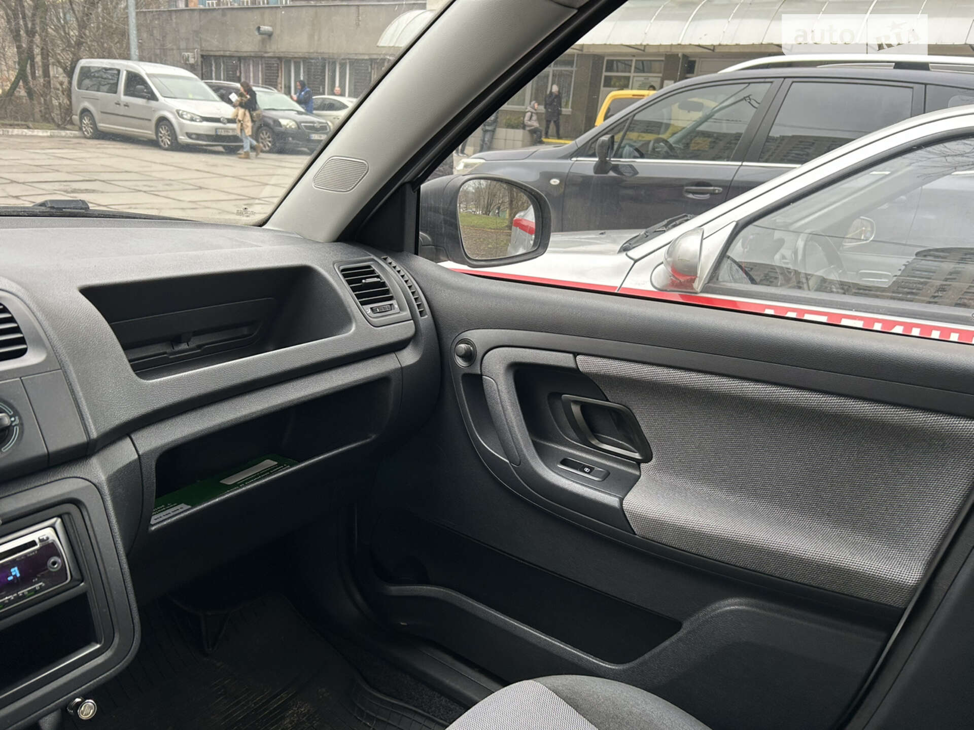 Skoda Fabia 2010 VIN TMBEH15J9BB501496 фото оголошення 7 з 26