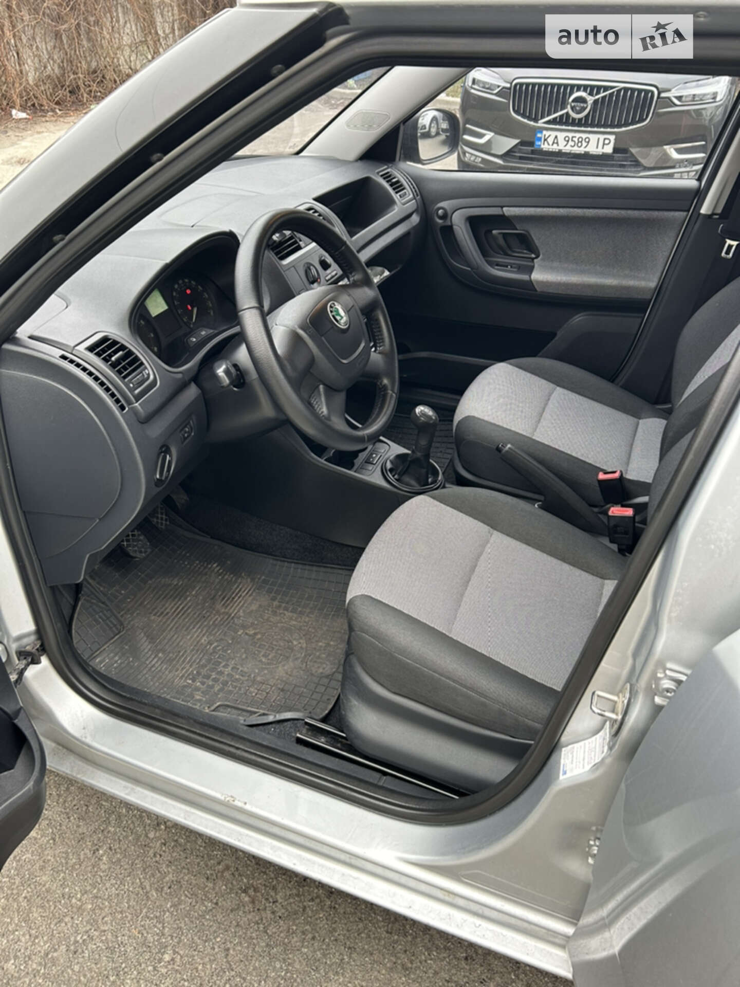 Skoda Fabia 2010 VIN TMBEH15J9BB501496 фото оголошення 11 з 26