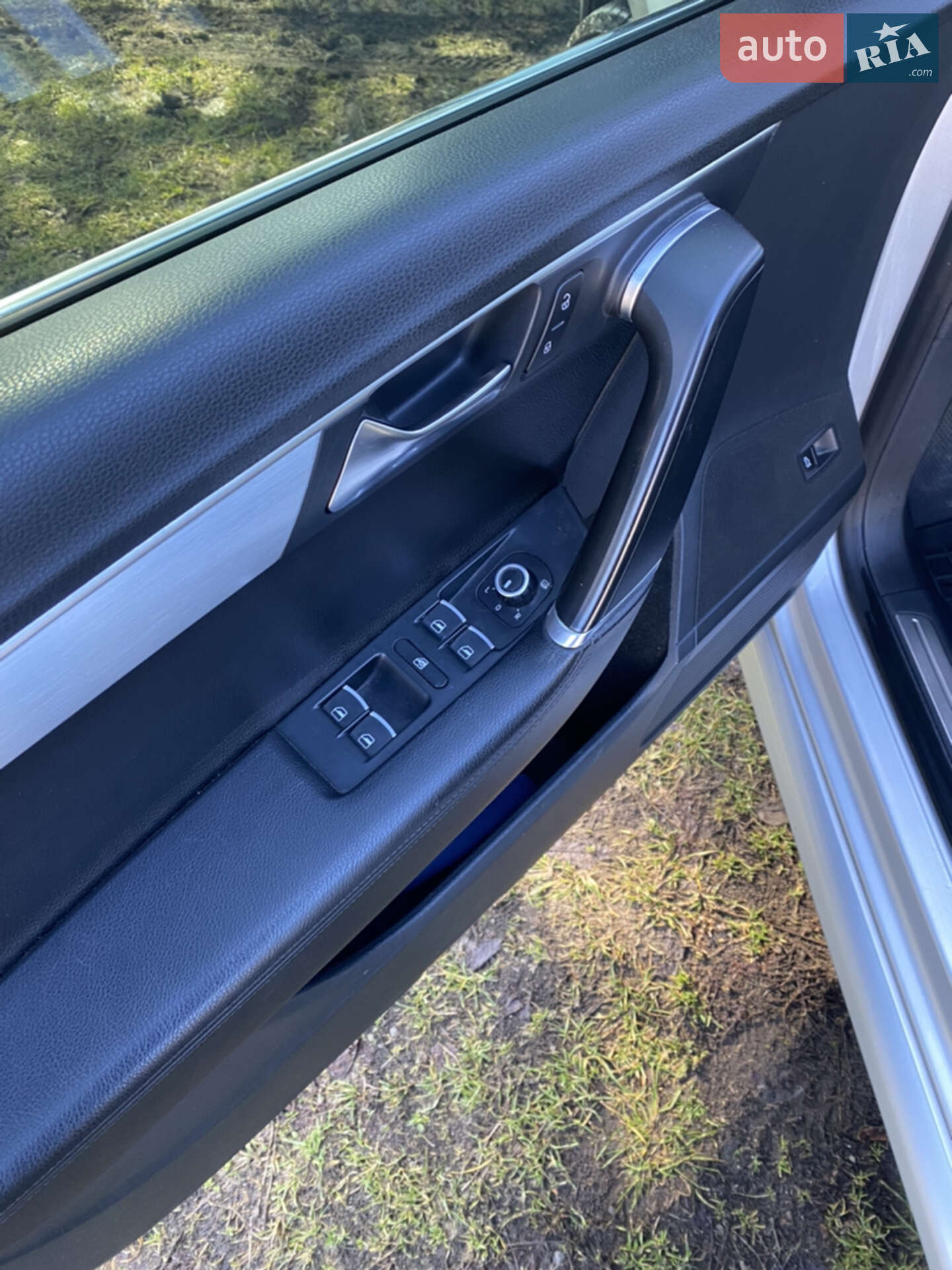 Volkswagen Passat 2013 VIN WVWZZZ3CZEP000572 фото оголошення 12 з 16