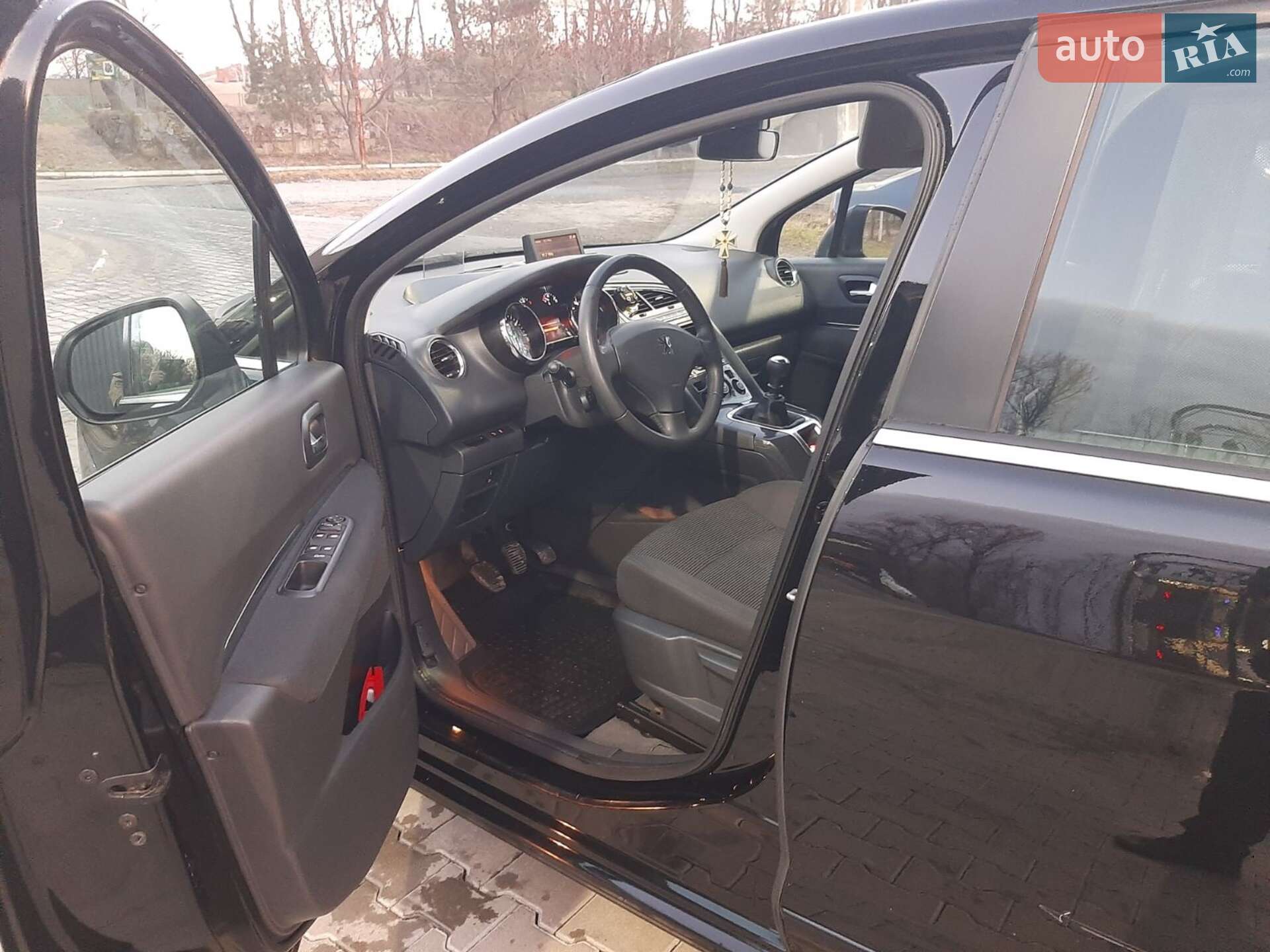 Peugeot 5008 2013 VIN VF30E9HD8DS136459 фото оголошення 17 з 30