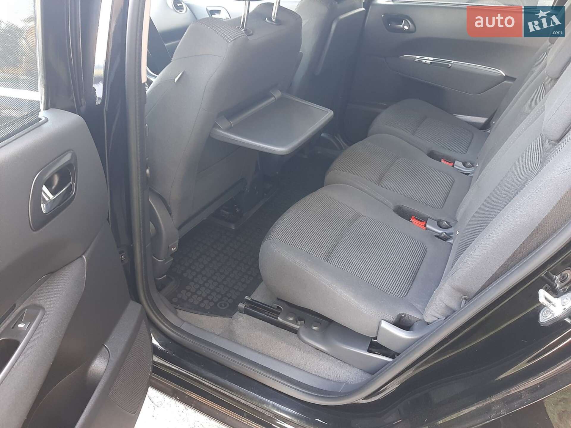 Peugeot 5008 2013 VIN VF30E9HD8DS136459 фото оголошення 29 з 30