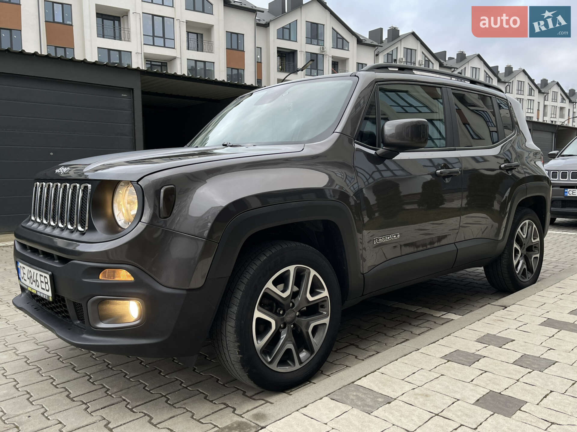 Jeep Renegade 2017 VIN ZACCJBBB0HPF19849 фото оголошення 16 з 37