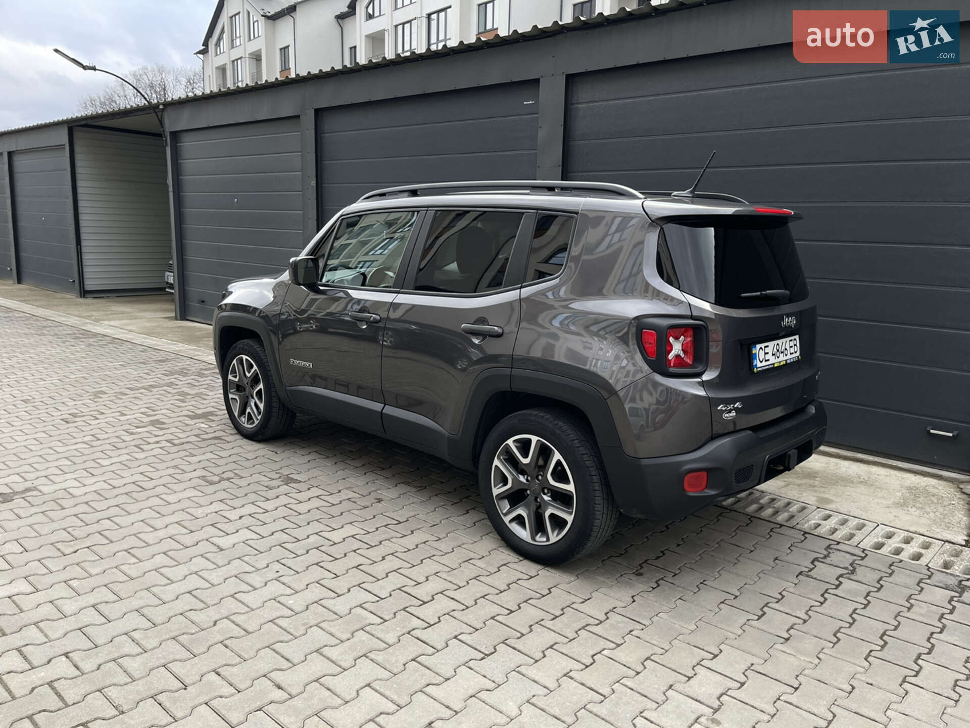 Jeep Renegade 2017 VIN ZACCJBBB0HPF19849 фото оголошення 19 з 37