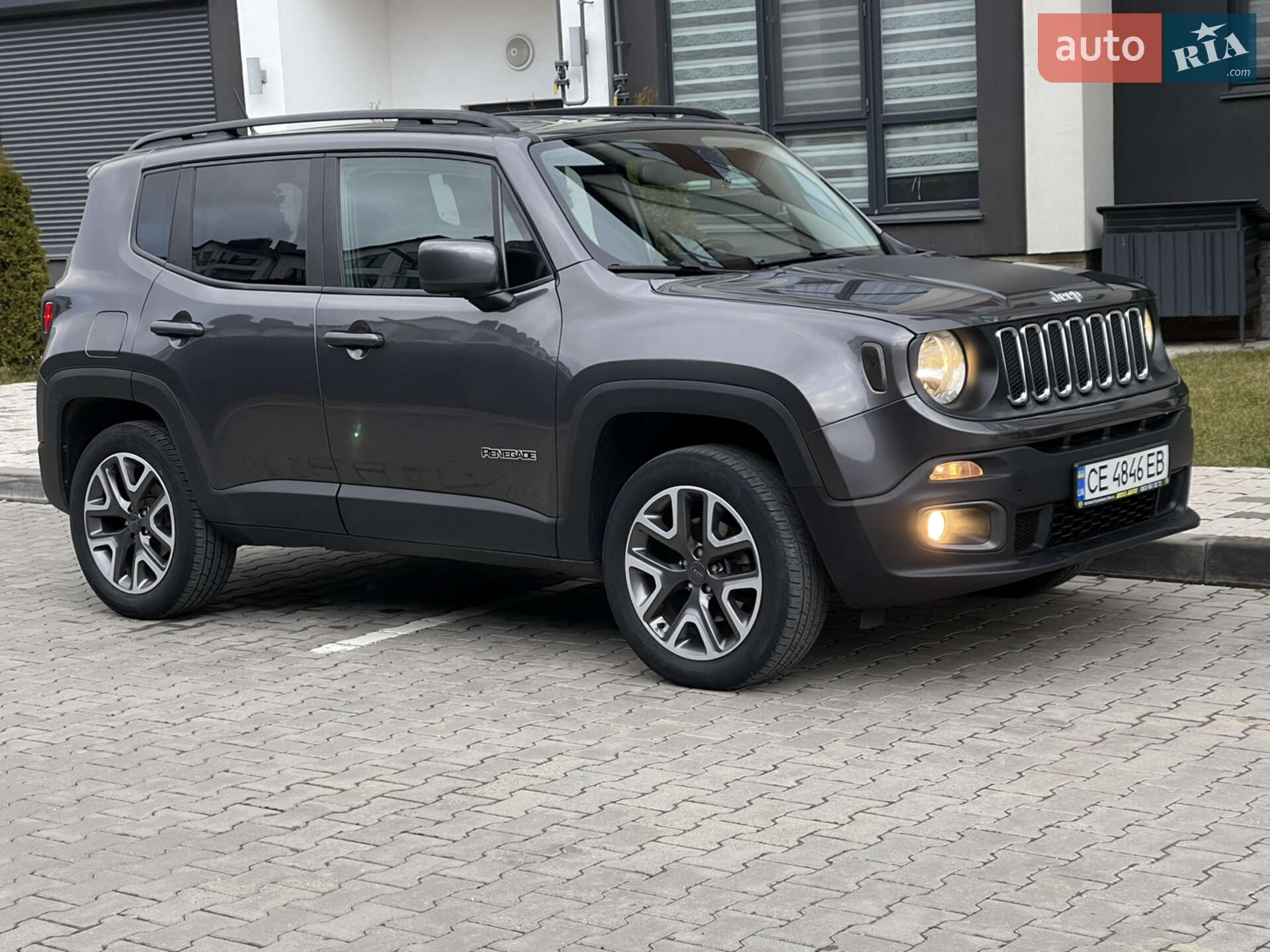 Jeep Renegade 2017 VIN ZACCJBBB0HPF19849 фото оголошення 22 з 37