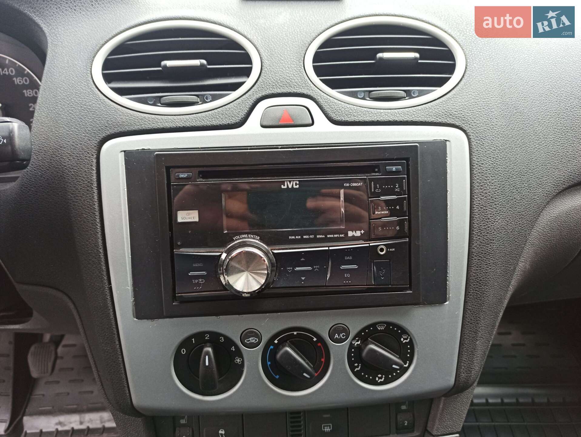 Ford Focus 2006 VIN WF0WXXGCDW6B12504 фото оголошення 3 з 15