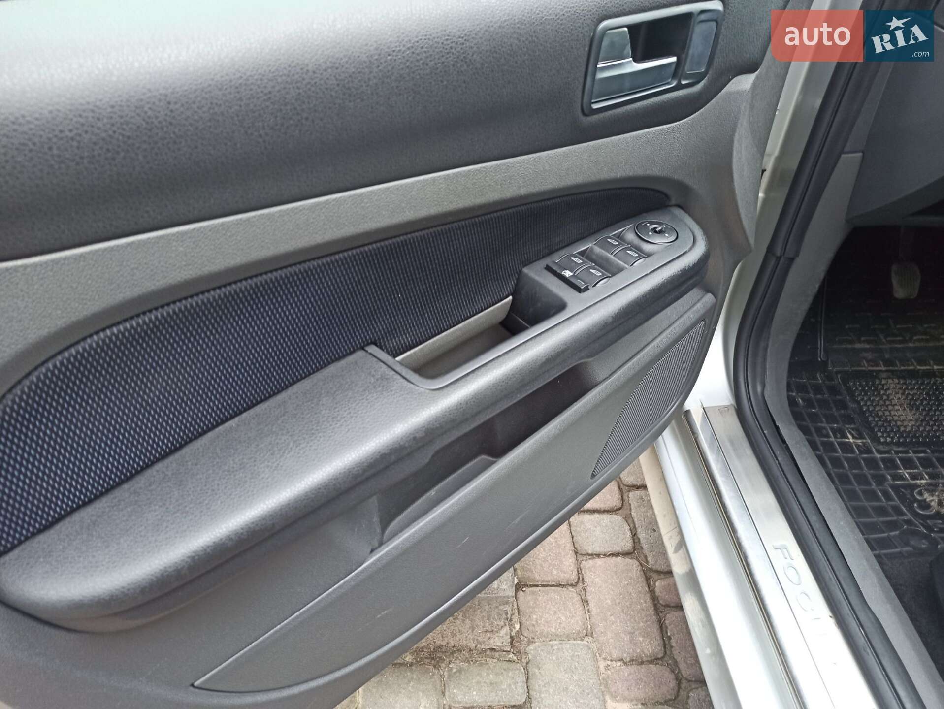 Ford Focus 2006 VIN WF0WXXGCDW6B12504 фото оголошення 5 з 15