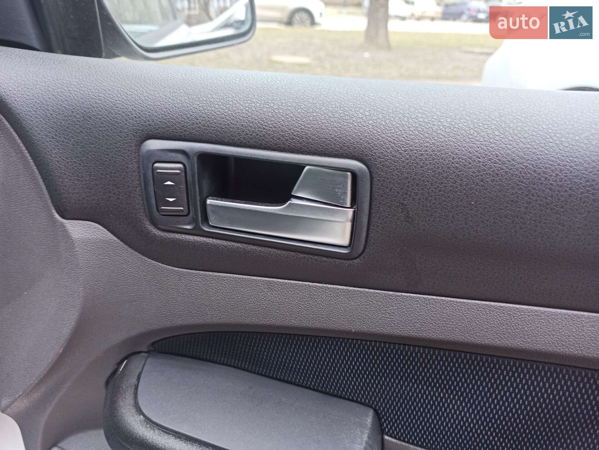 Ford Focus 2006 VIN WF0WXXGCDW6B12504 фото оголошення 8 з 15