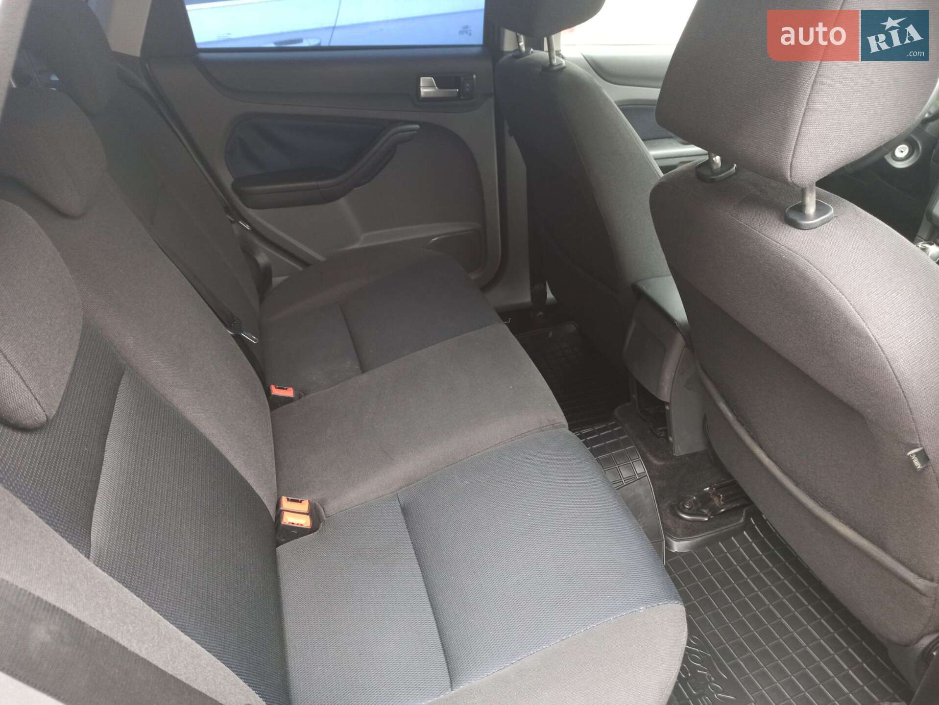 Ford Focus 2006 VIN WF0WXXGCDW6B12504 фото оголошення 10 з 15