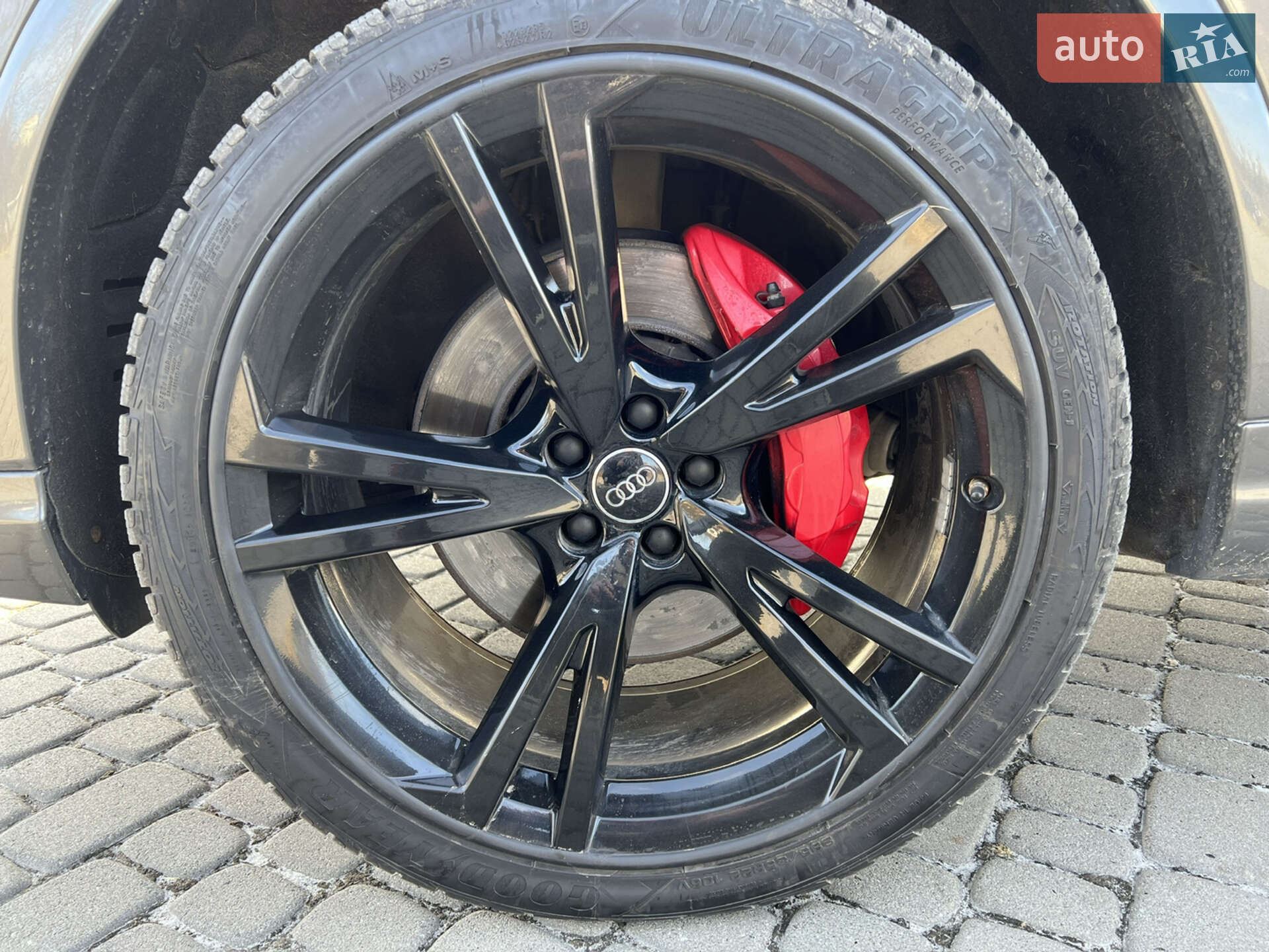 Audi Q7 2019 VIN WA1VAAF70KD049556 фото оголошення 32 з 55