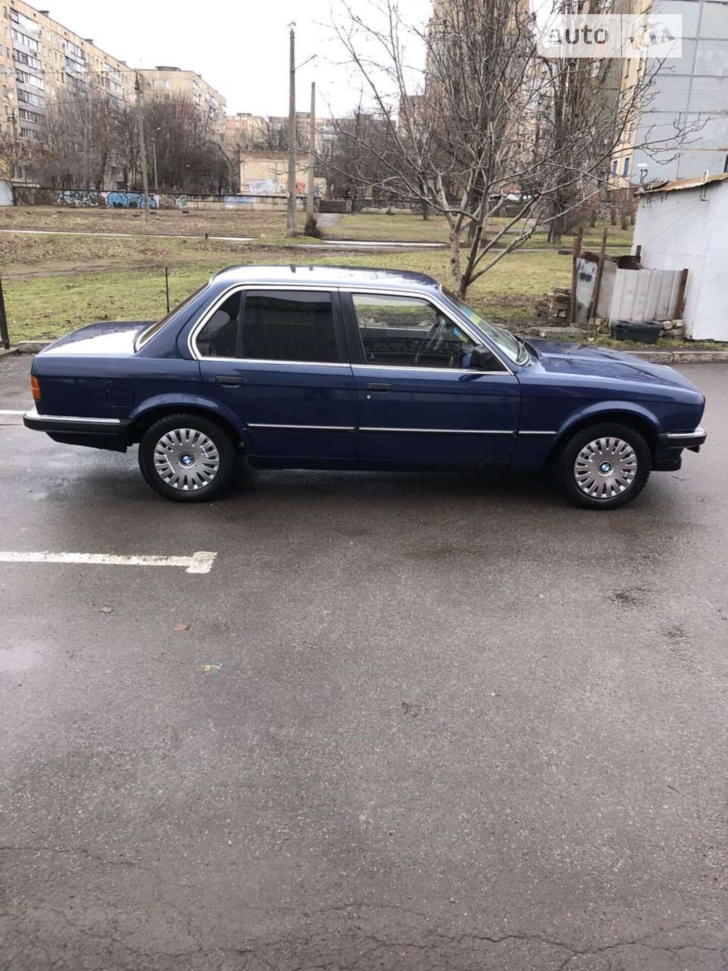 BMW 3 Series 1987 VIN WBAAC310401338665 фото оголошення 3 з 4
