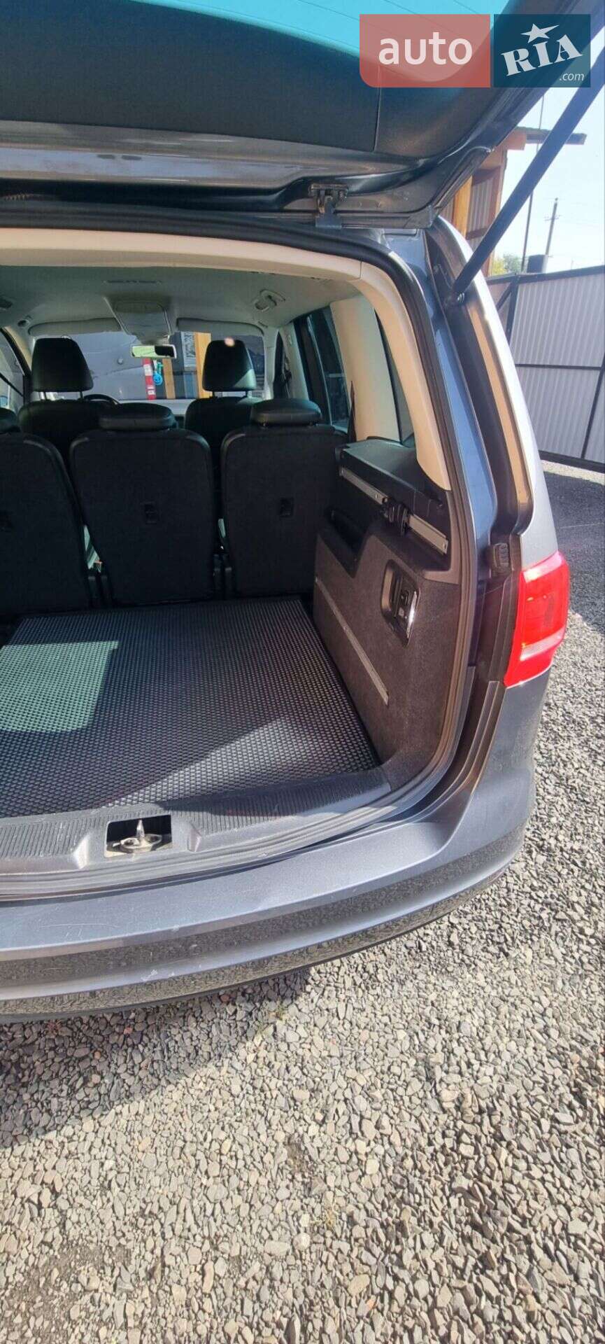 Volkswagen Sharan 2011 VIN WVWZZZ7NZCV016401 фото оголошення 34 з 53