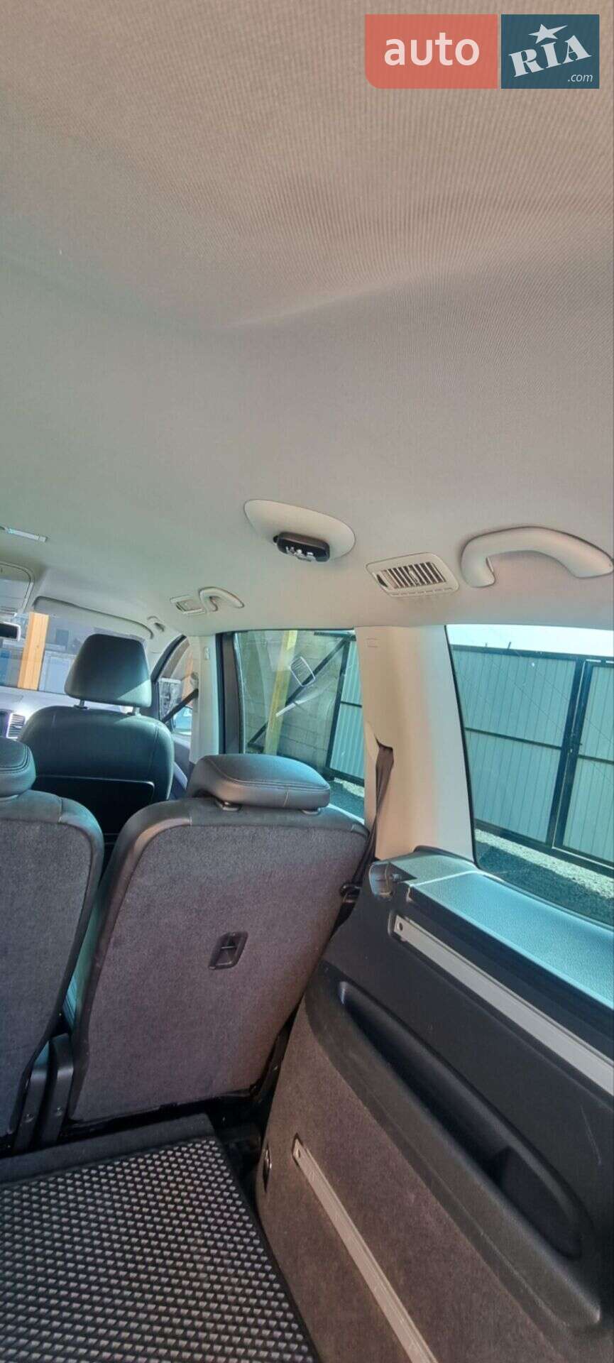 Volkswagen Sharan 2011 VIN WVWZZZ7NZCV016401 фото оголошення 38 з 53
