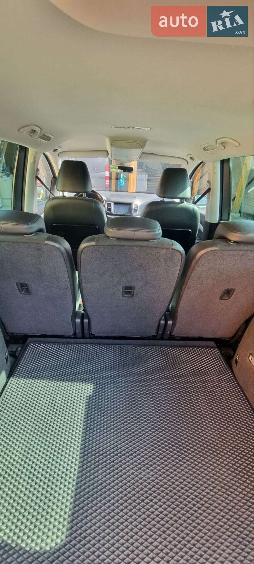 Volkswagen Sharan 2011 VIN WVWZZZ7NZCV016401 фото оголошення 41 з 53
