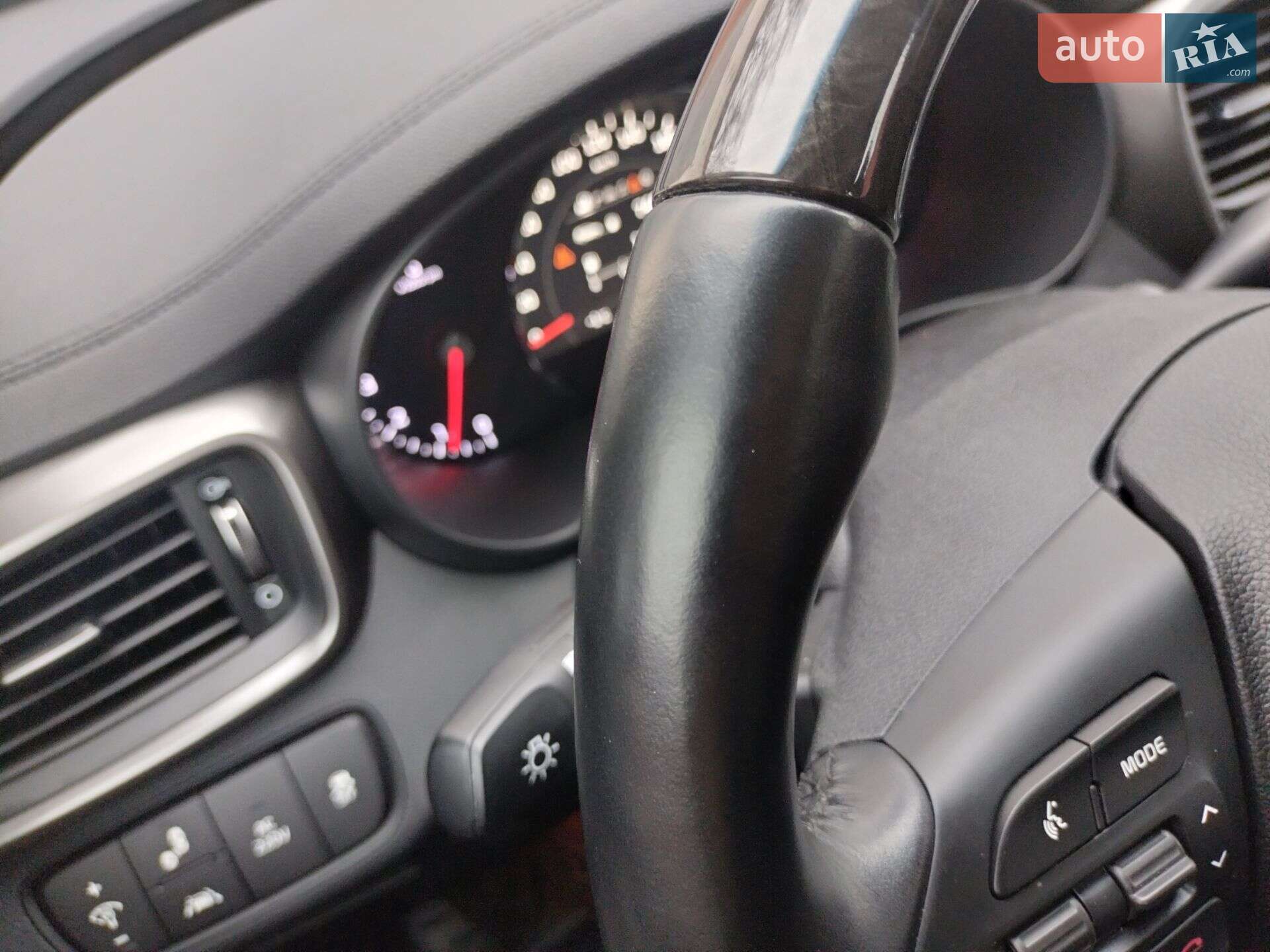 Kia Sorento 2017 VIN KNAPK81BDHA342646 фото оголошення 12 з 39