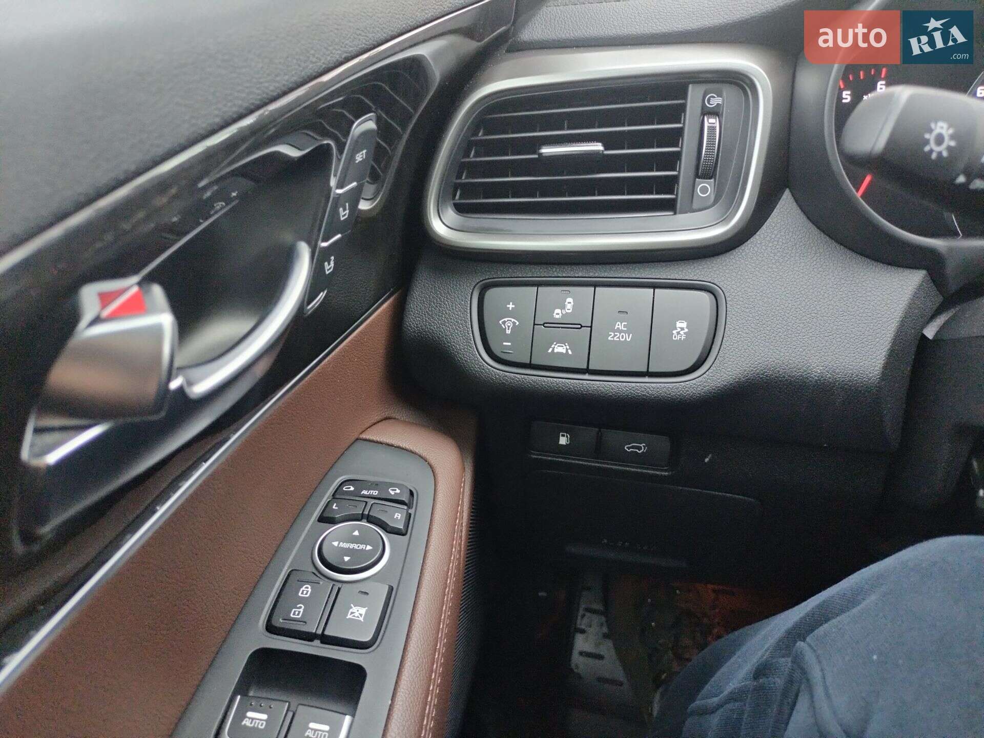 Kia Sorento 2017 VIN KNAPK81BDHA342646 фото оголошення 15 з 39