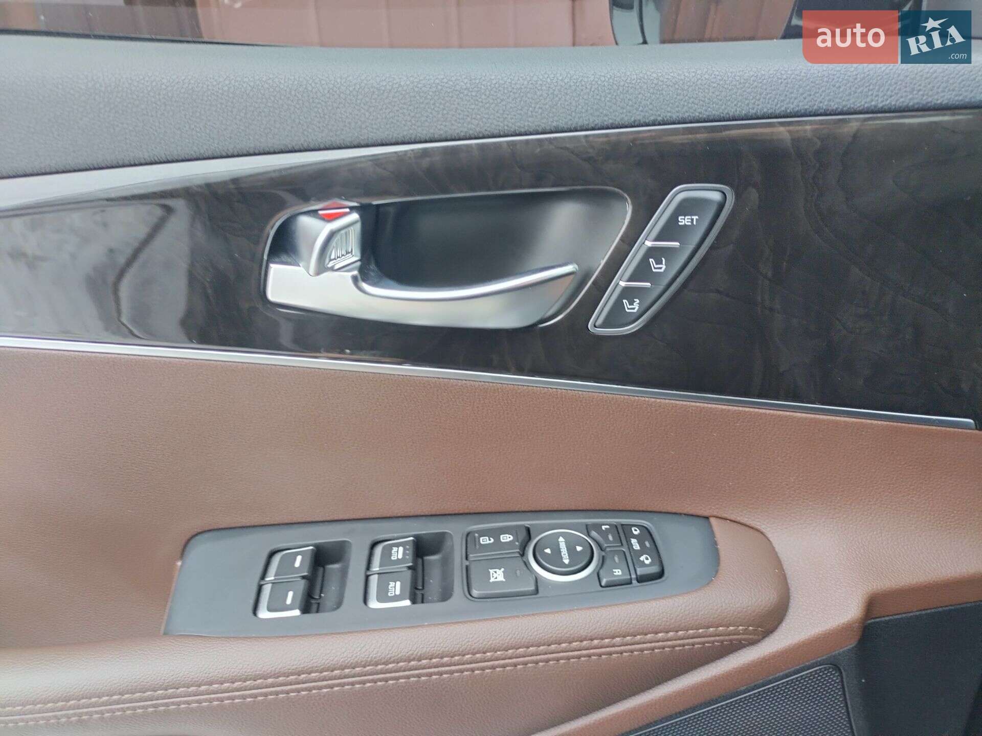Kia Sorento 2017 VIN KNAPK81BDHA342646 фото оголошення 19 з 39
