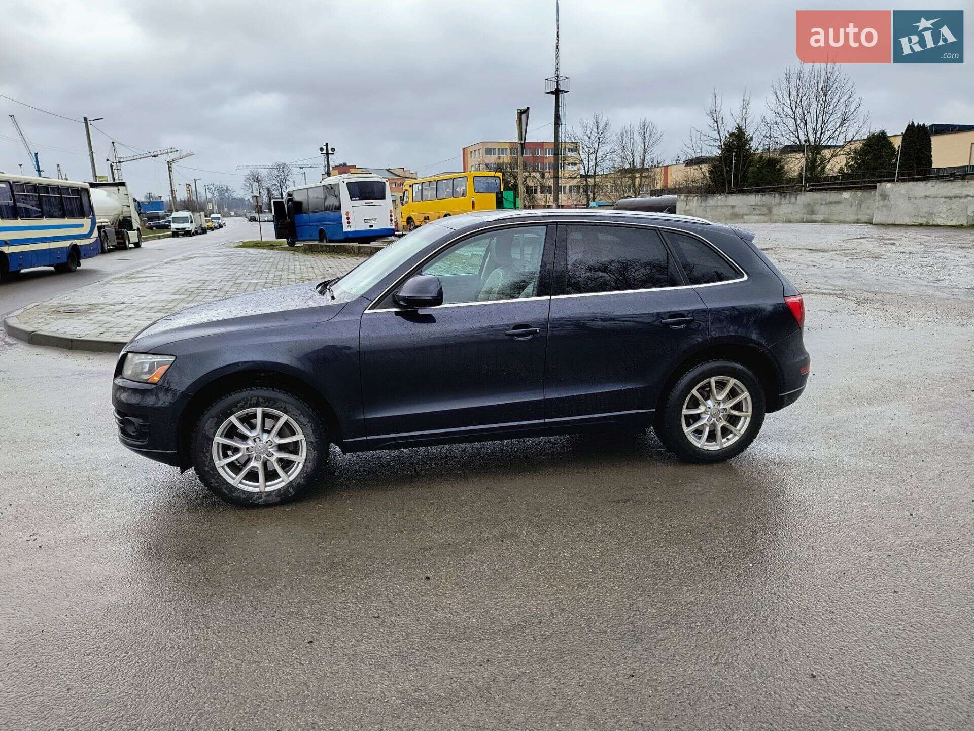 Audi Q5 2011 VIN WA1LFAFP1CA016481 фото оголошення 5 з 21