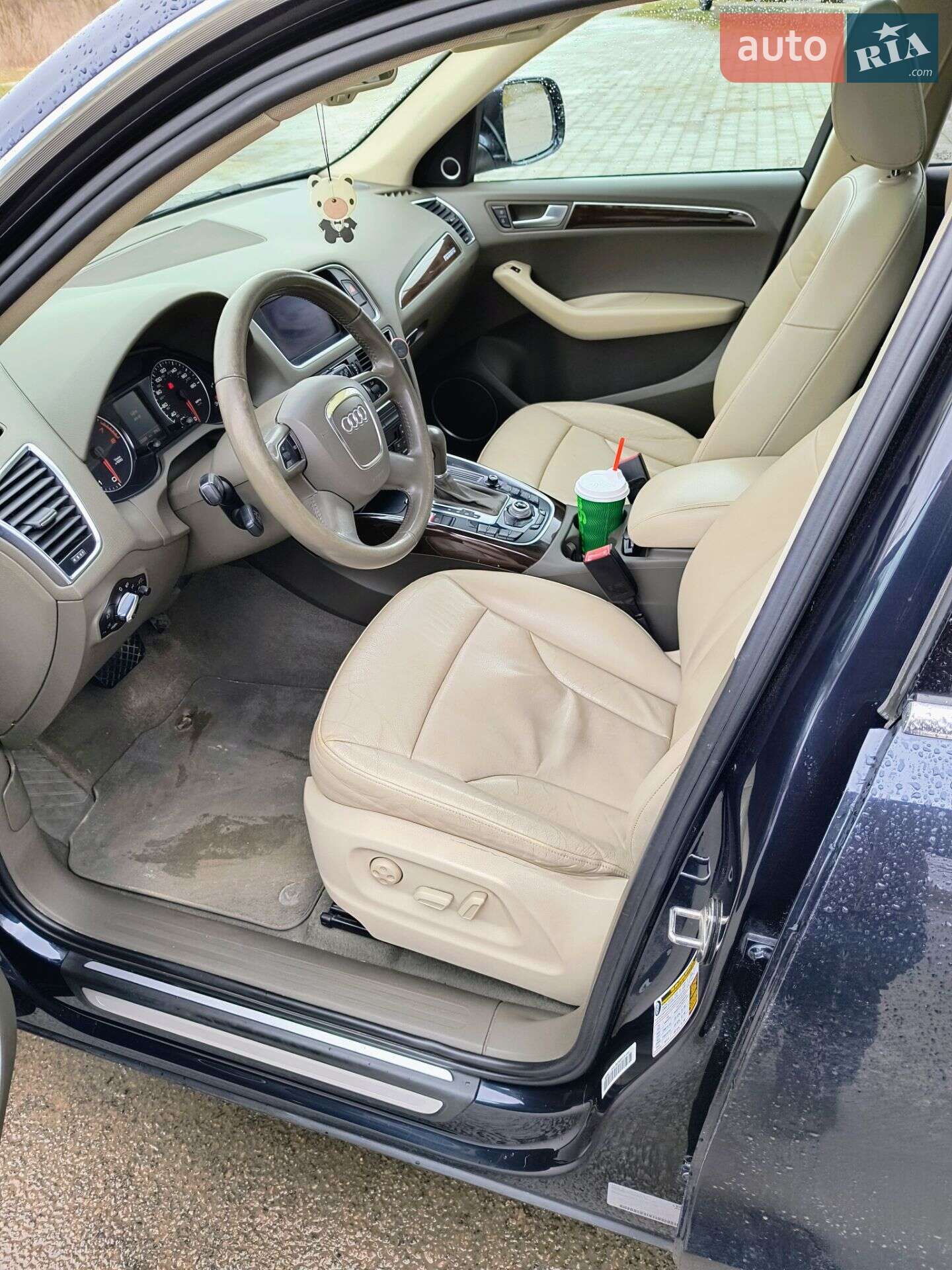 Audi Q5 2011 VIN WA1LFAFP1CA016481 фото оголошення 7 з 21