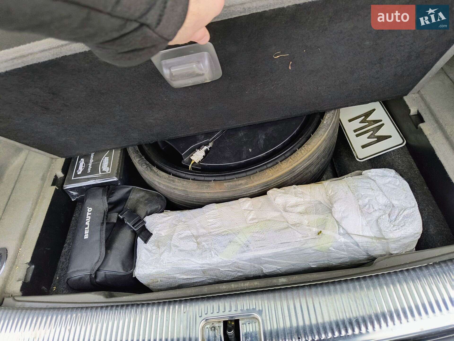 Audi Q5 2011 VIN WA1LFAFP1CA016481 фото оголошення 12 з 21