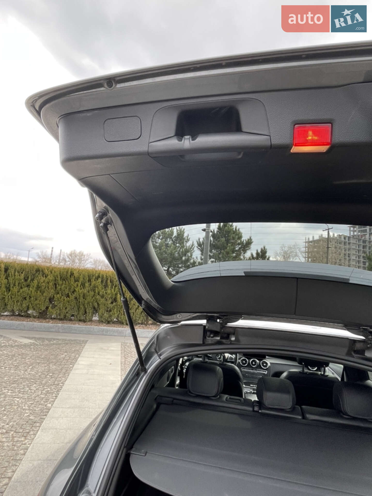 Mercedes-Benz GLC-Class 2018 VIN WDC0G8KB4KF530040 фото оголошення 29 з 66