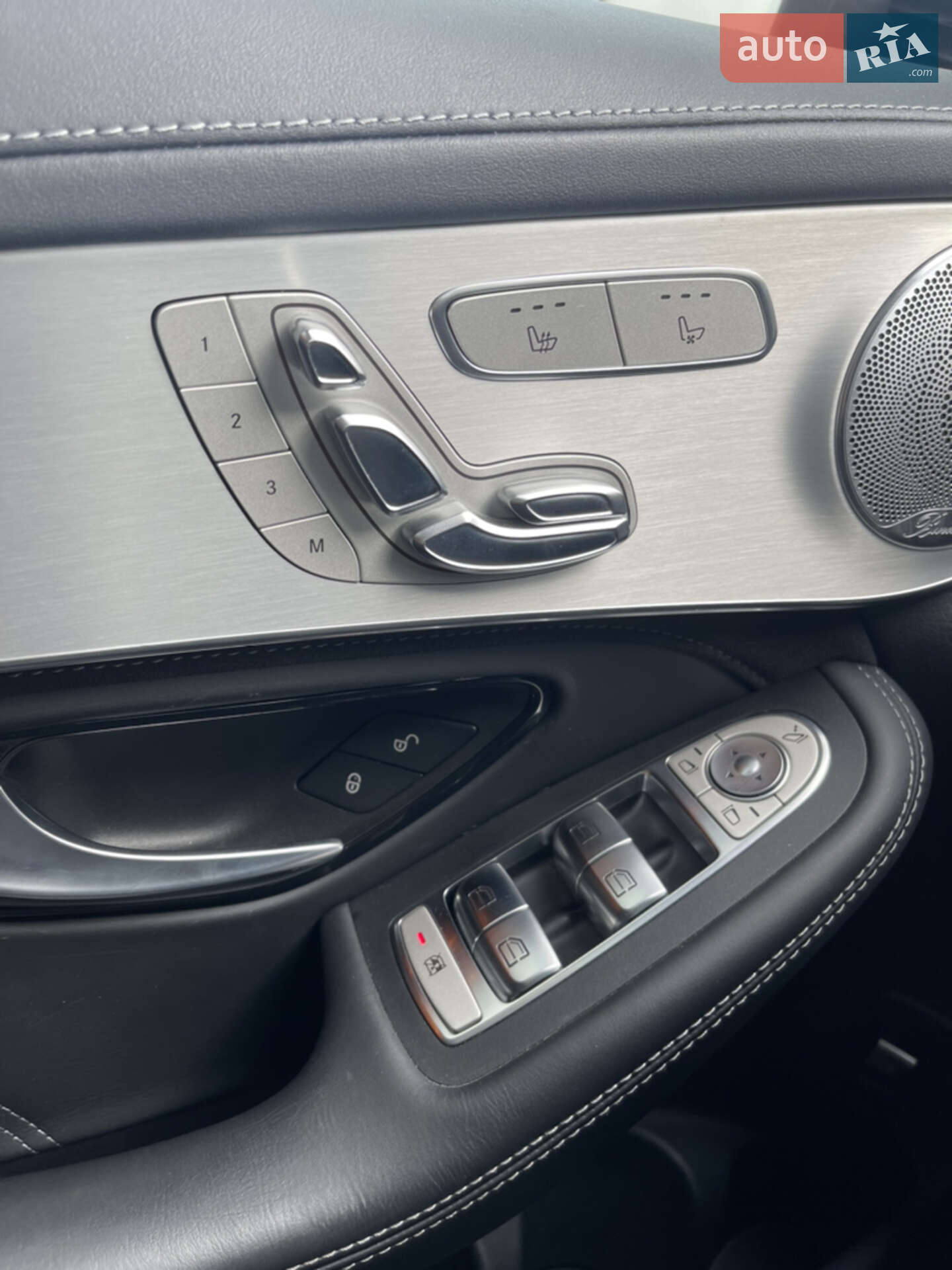 Mercedes-Benz GLC-Class 2018 VIN WDC0G8KB4KF530040 фото оголошення 48 з 66