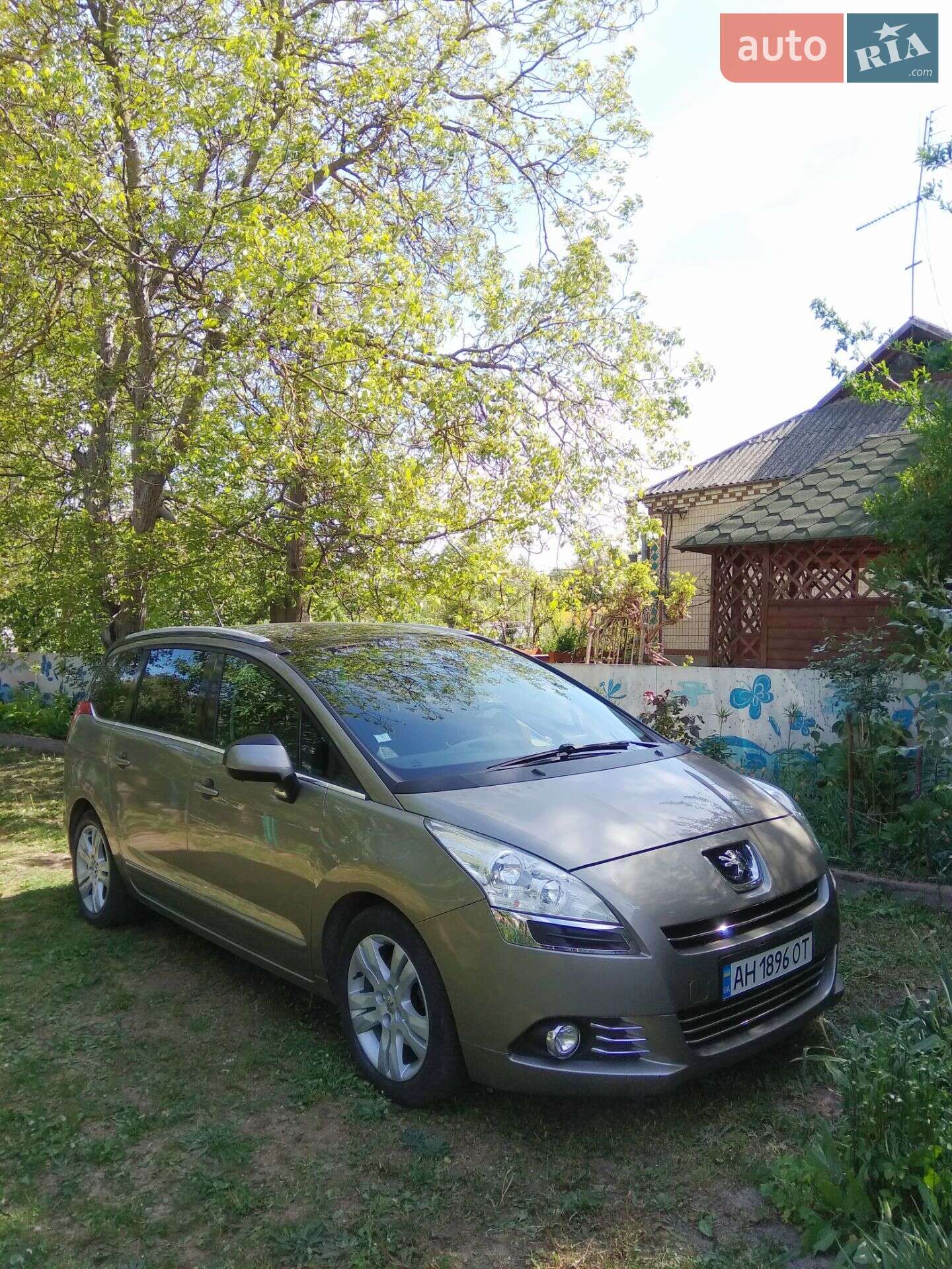 Peugeot 5008 2011 VIN VF30ERHE8BS103812 фото оголошення 2 з 40