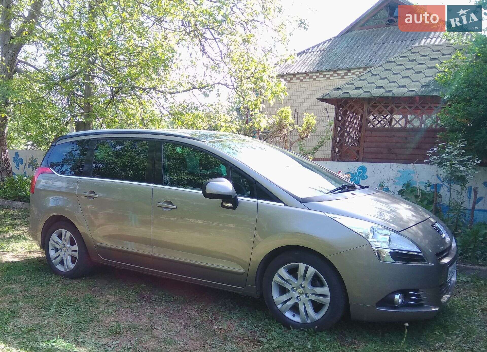 Peugeot 5008 2011 VIN VF30ERHE8BS103812 фото оголошення 3 з 40