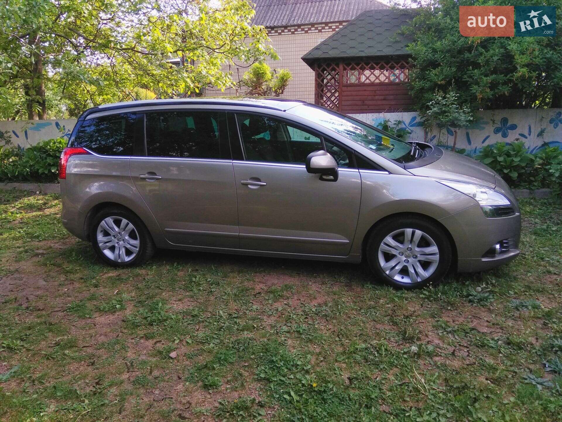 Peugeot 5008 2011 VIN VF30ERHE8BS103812 фото оголошення 29 з 40