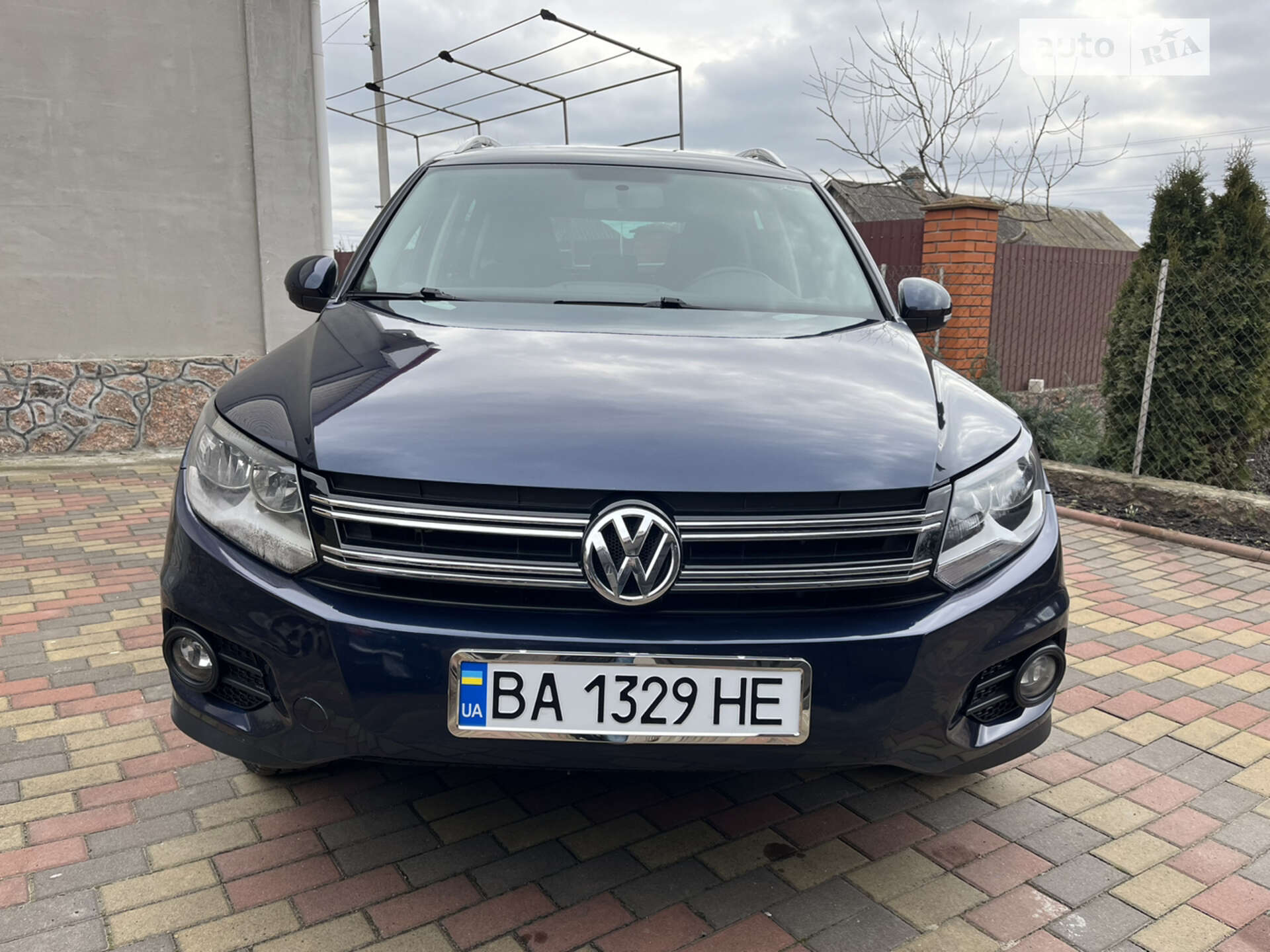 Volkswagen Tiguan 2015 VIN WVGAV7AX0FW569197 фото оголошення 3 з 24
