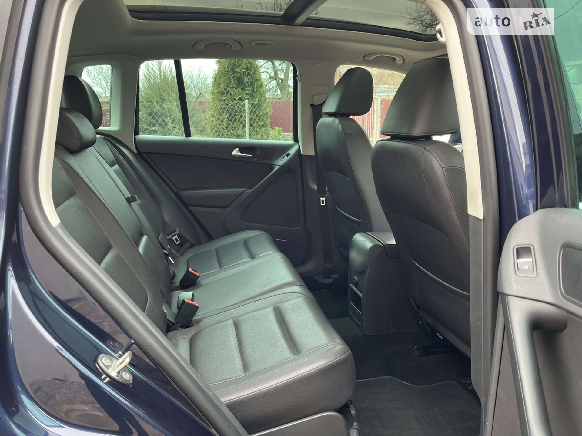 Volkswagen Tiguan 2015 VIN WVGAV7AX0FW569197 фото оголошення 8 з 24